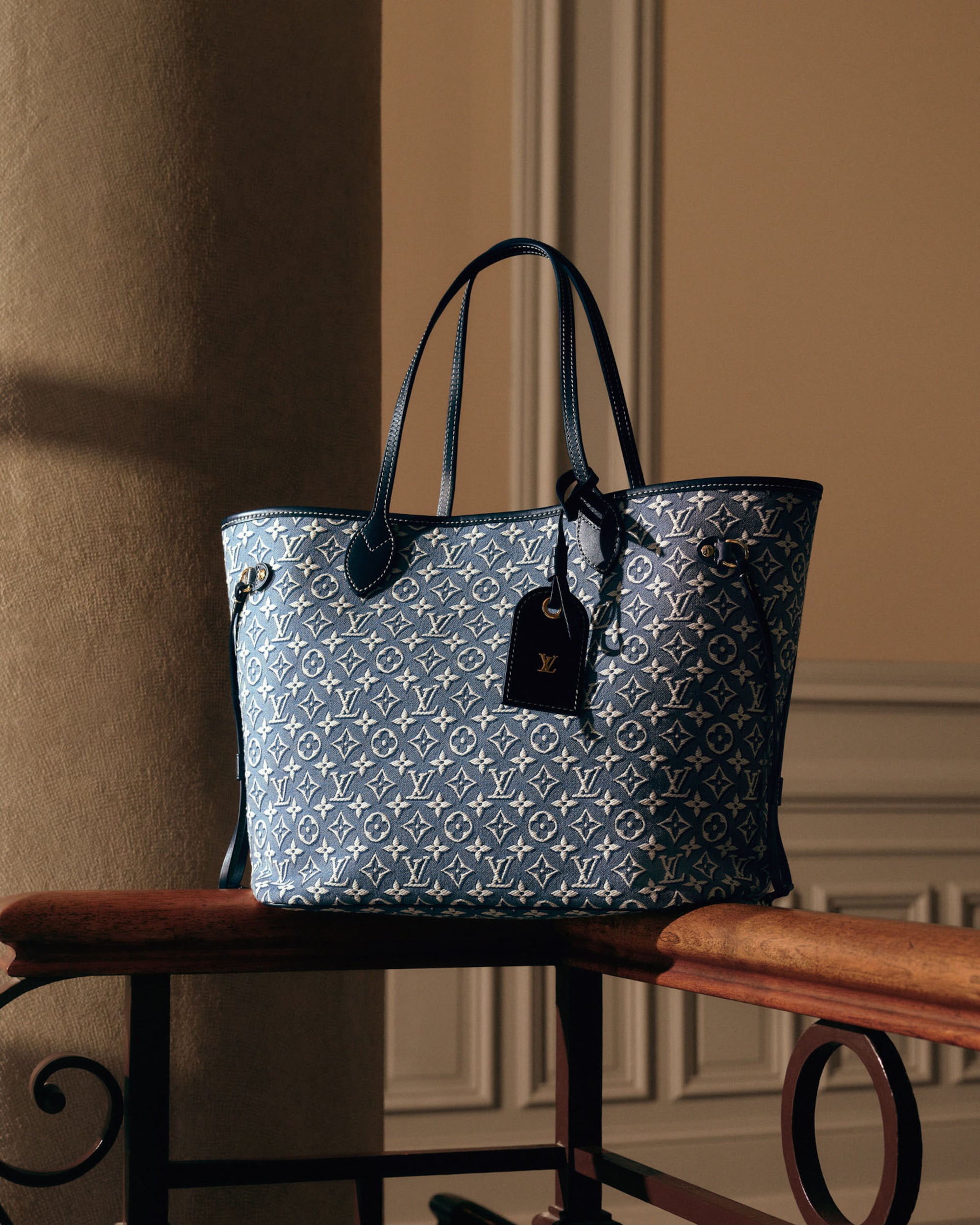 LOUIS VUITTON Site Oficial Brasil | LOUIS VUITTON ®