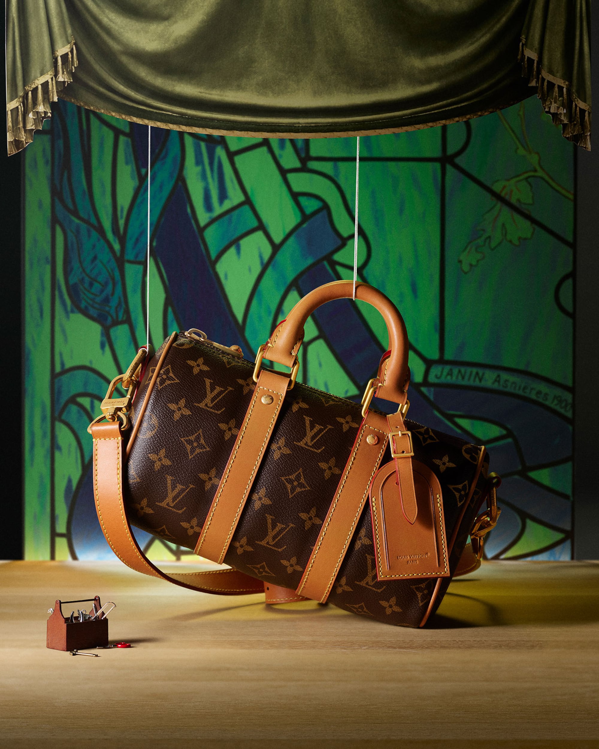 LOUIS VUITTON Site Oficial Brasil | LOUIS VUITTON ®
