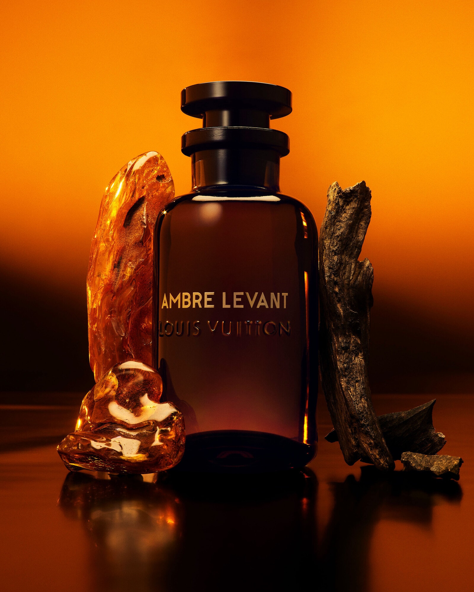LOUIS VUITTON AMBRE LEVANT フレグランス Ambre Levant por Louis Vuitton | LOUIS VUITTON ®