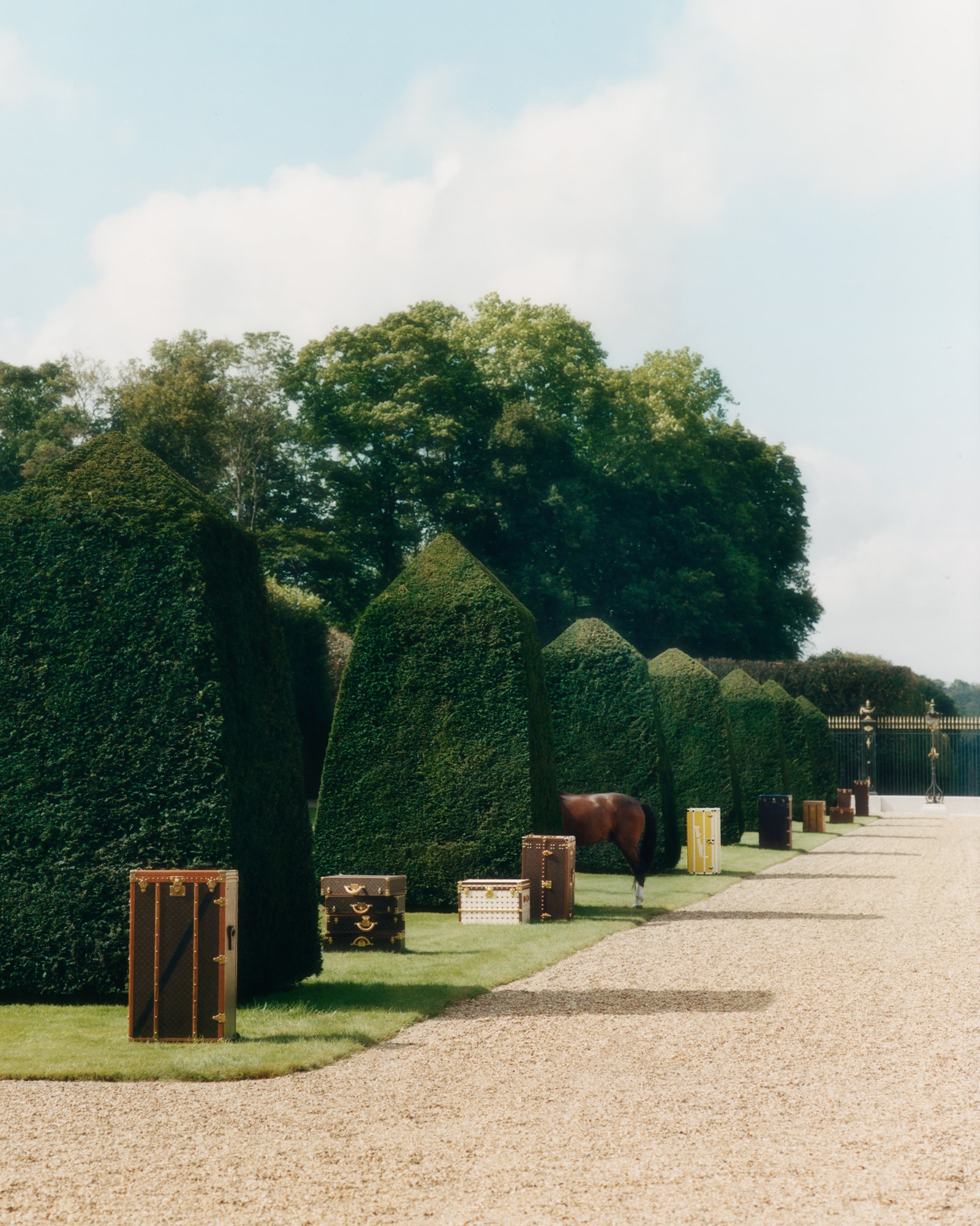 Tokujin Yoshioka - Home and Art of Dining | LOUIS VUITTON ®
