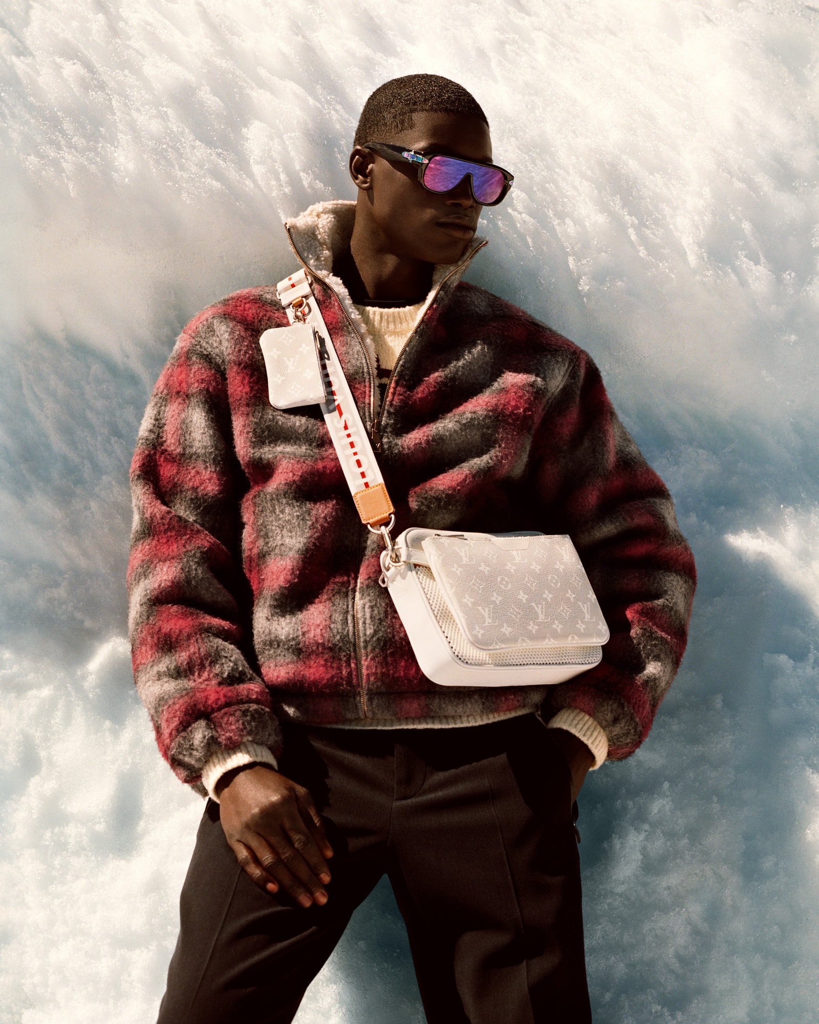 LOUIS VUITTON Site Oficial Brasil | LOUIS VUITTON ®