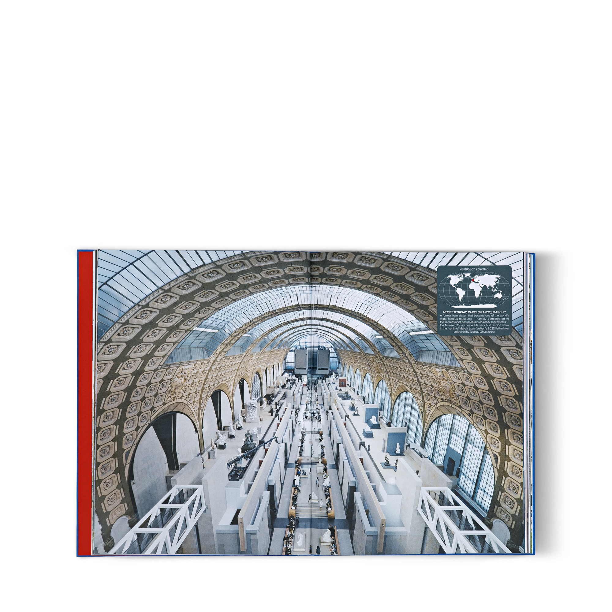  Livros e Papelaria Livros de Capa Dura Almanach 2022 - Versão em Inglês | Louis Vuitton ® (Zoom no Produto)