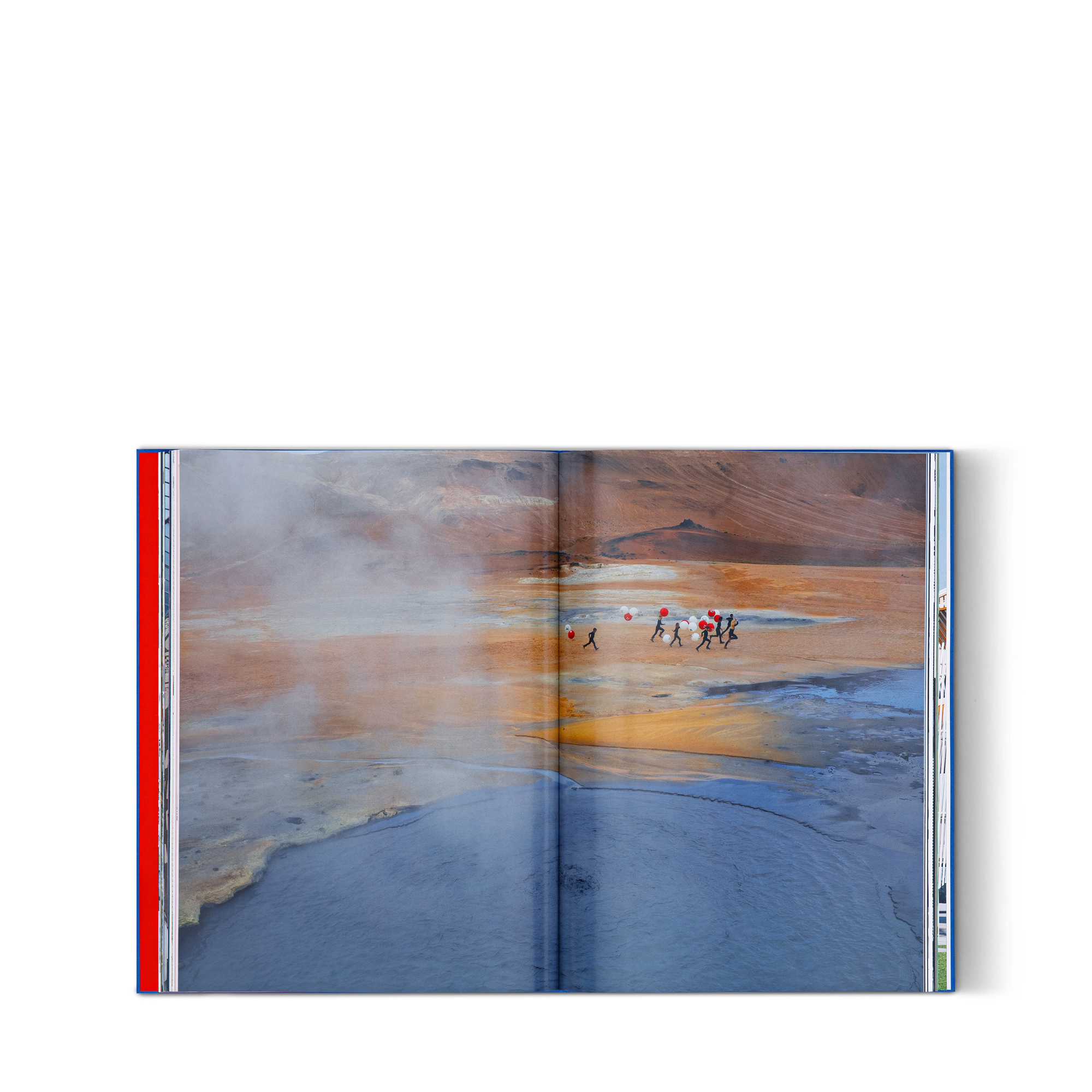  Livros e Papelaria Livros de Capa Dura Almanach 2022 - Versão em Inglês | Louis Vuitton ® (Zoom no Produto)