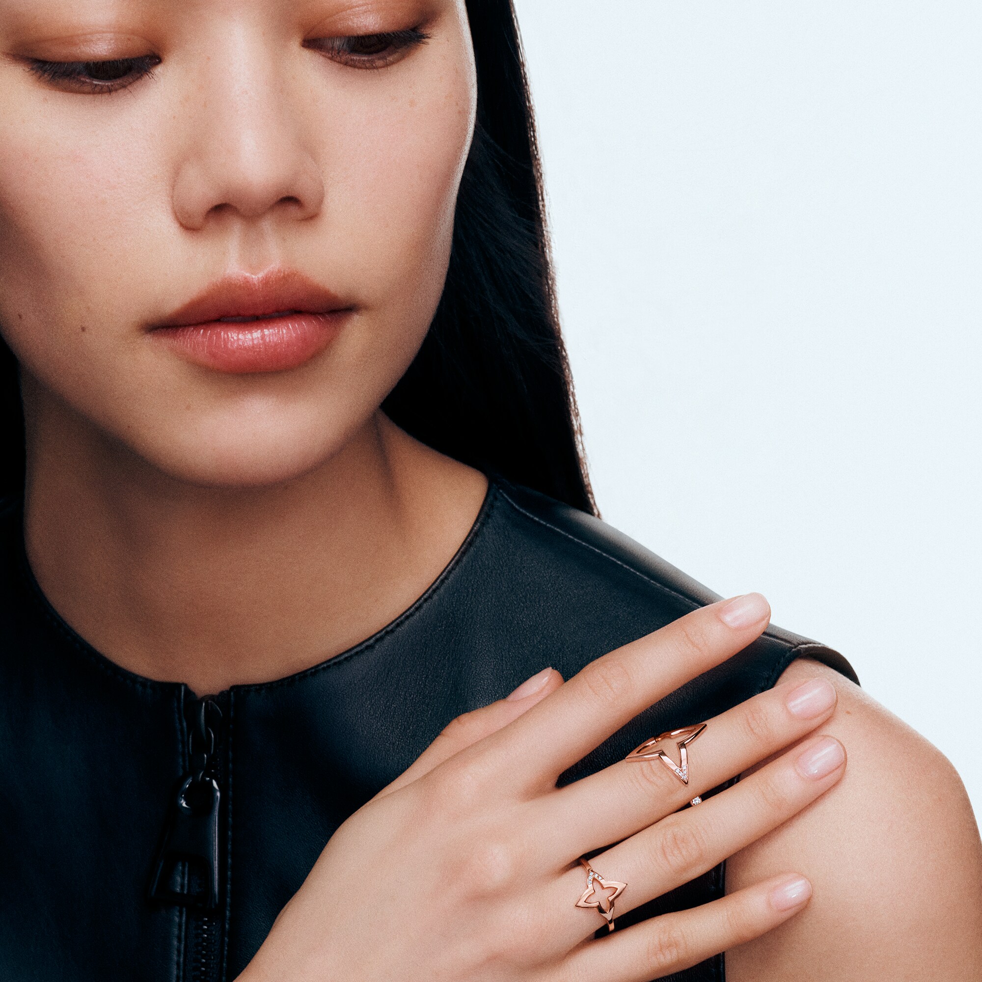  Categorias Anéis Anel Aberto Ombre Blossom em Ouro Rosa e Diamantes | Louis Vuitton ® (Zoom no Produto)