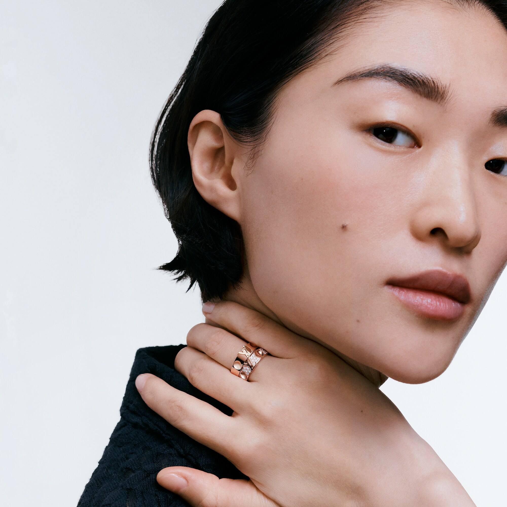  Categorias Anéis Anel Empreinte em Ouro Rosa e Diamantes | Louis Vuitton ® (Zoom no Produto)