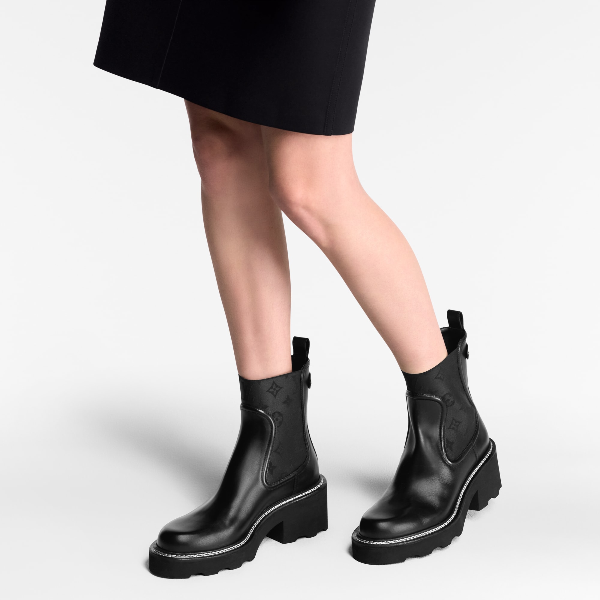  Sapatos Botas Ankle Boot LV Beaubourg | Louis Vuitton ® (Zoom no Produto)