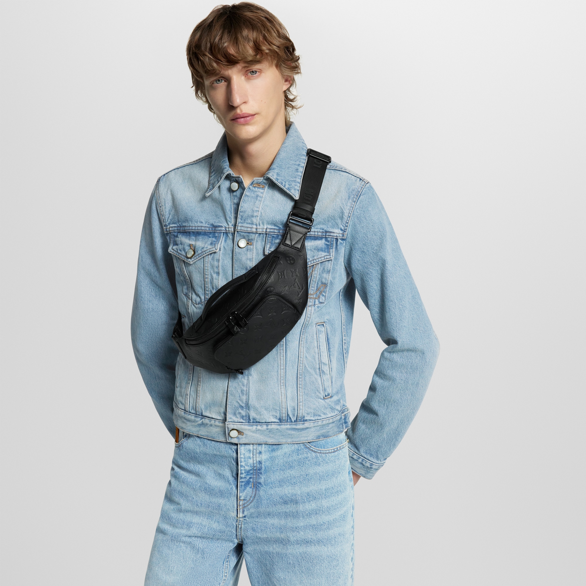 Monogram Shadow Bolsas All Collections Belt Bag Rush Bumbag | Louis Vuitton ® (Zoom no Produto)