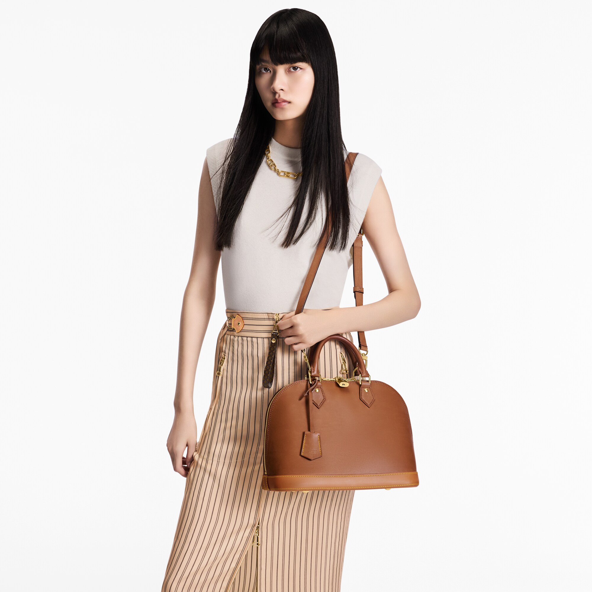 H30 Bolsas Todas as Coleções Bolsa Alma PM | Louis Vuitton ® (Zoom no Produto)