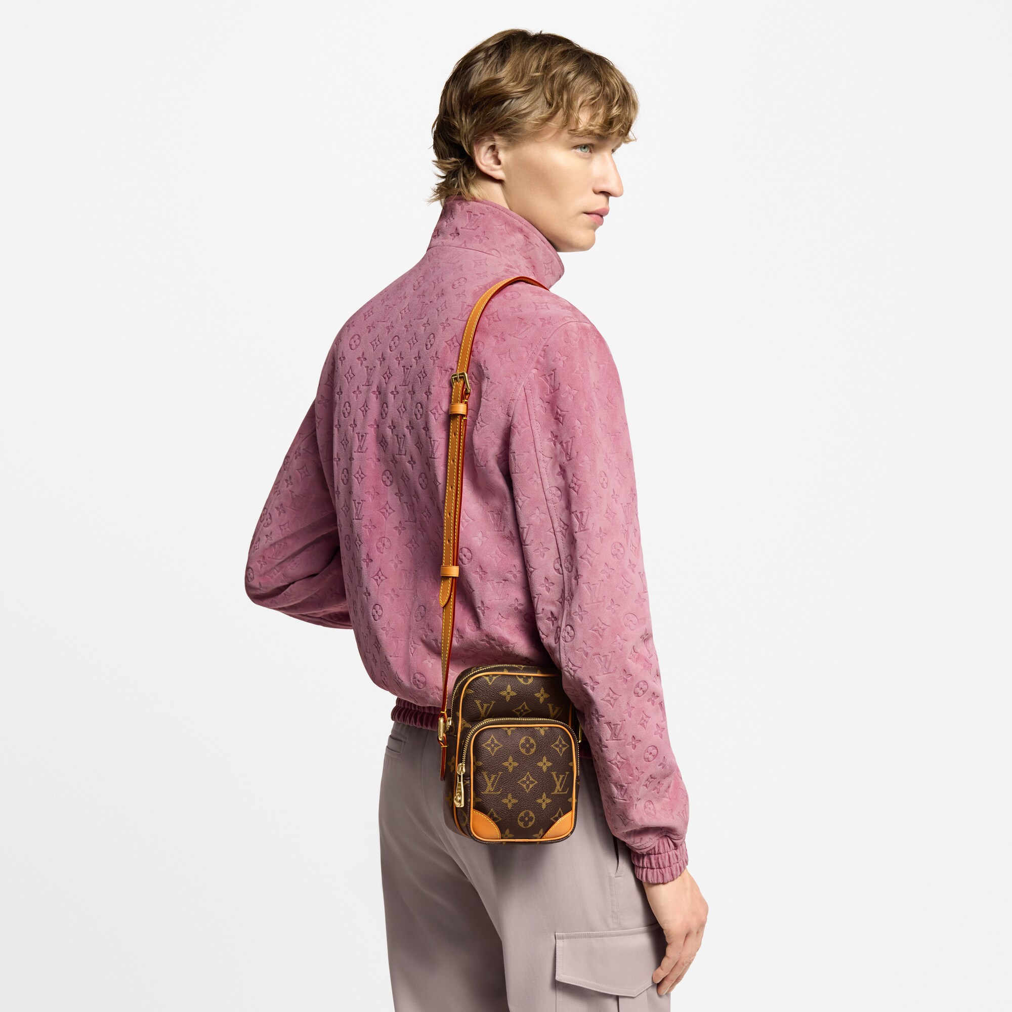 G69 Bolsas Masculinas Lançamentos Bolsa Amazone | Louis Vuitton ® (Zoom no Produto)