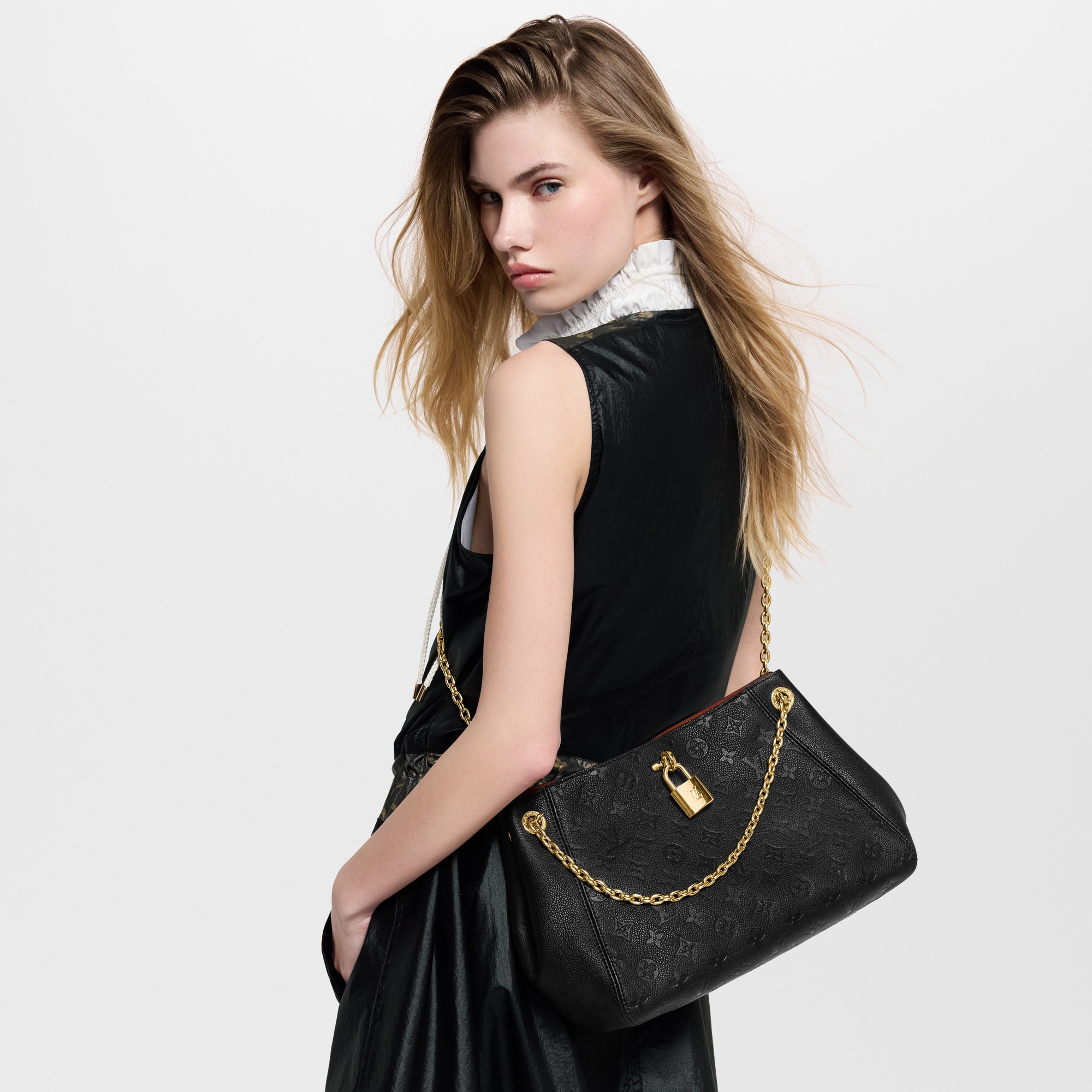 Couro Monogram Empreinte Bolsas Todas as Bolsas Bolsa Anytime PM | Louis Vuitton ® (Zoom no Produto)