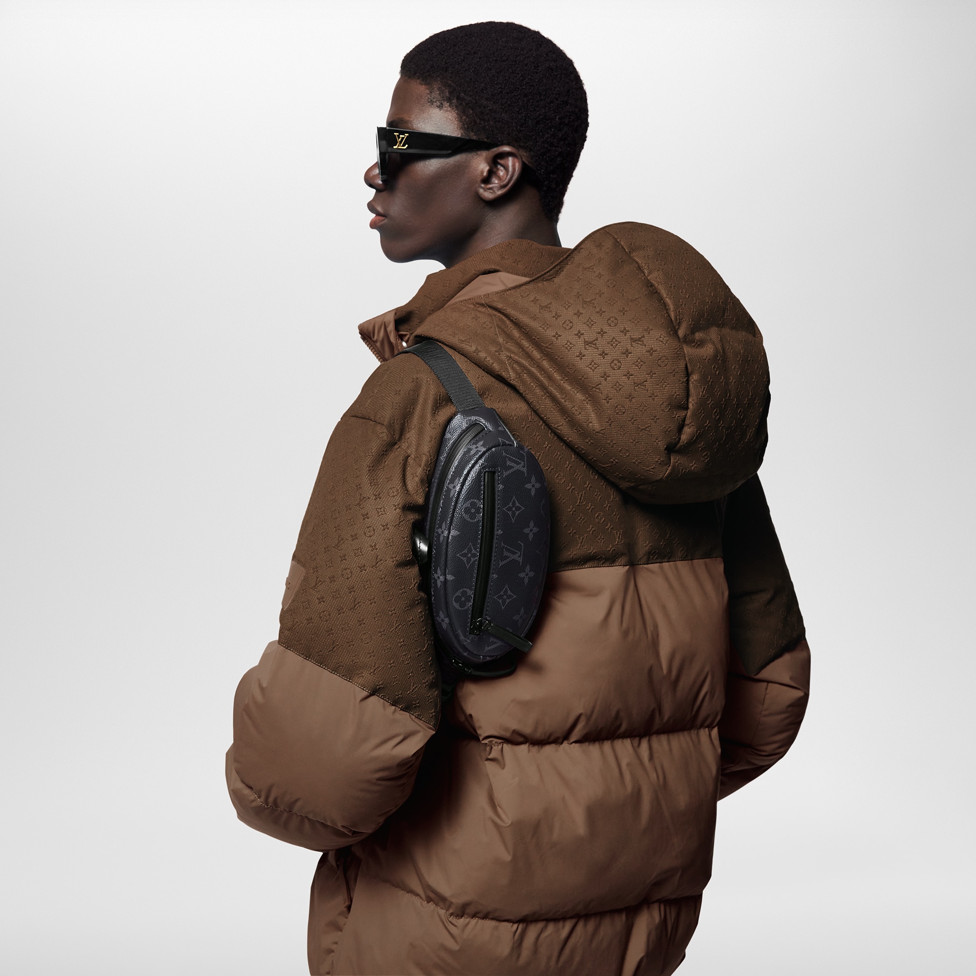 Monogram Eclipse Bolsas All Collections Bolsa Bumbag Catch | Louis Vuitton ® (Zoom no Produto)