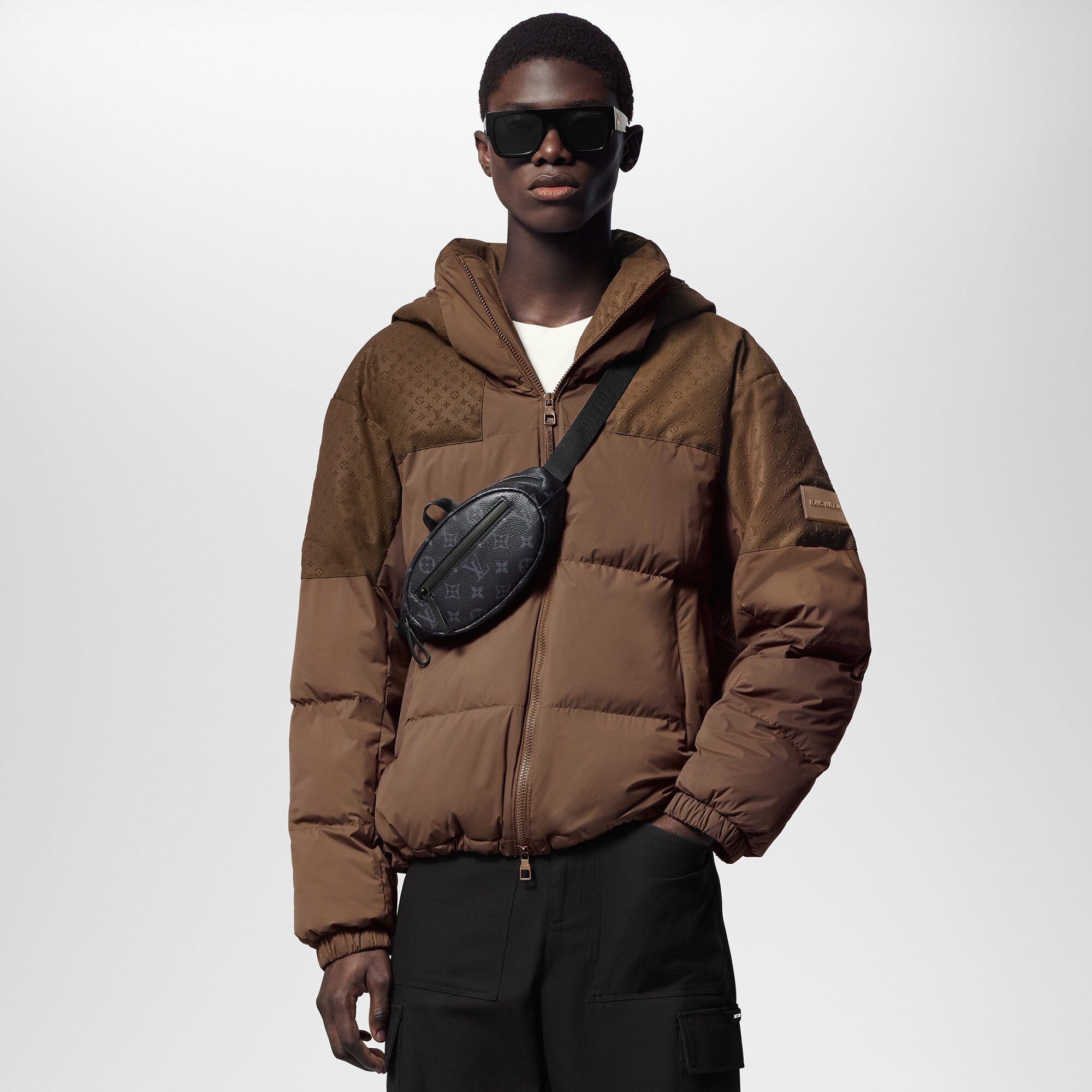 Monogram Eclipse Bolsas All Collections Bolsa Bumbag Catch | Louis Vuitton ® (Zoom no Produto)