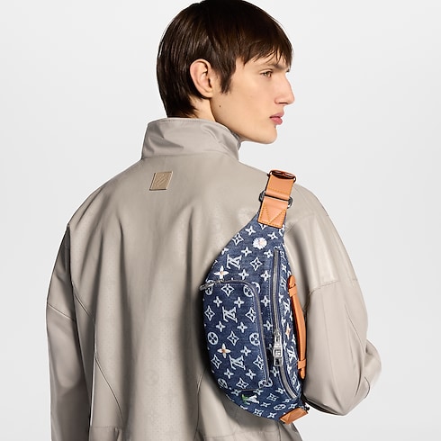 Bolsa Bumbag Rush – Vista No Corpo (Detalhe)