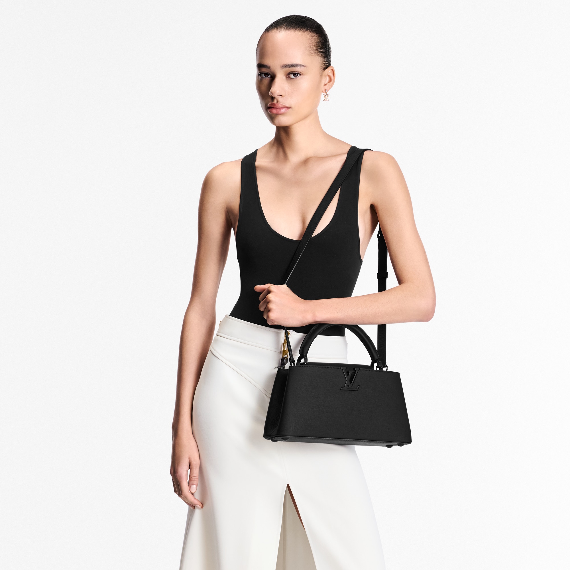 Capucines Bolsas Capucines Bolsa Capucines East-West MM | Louis Vuitton ® (Zoom no Produto)