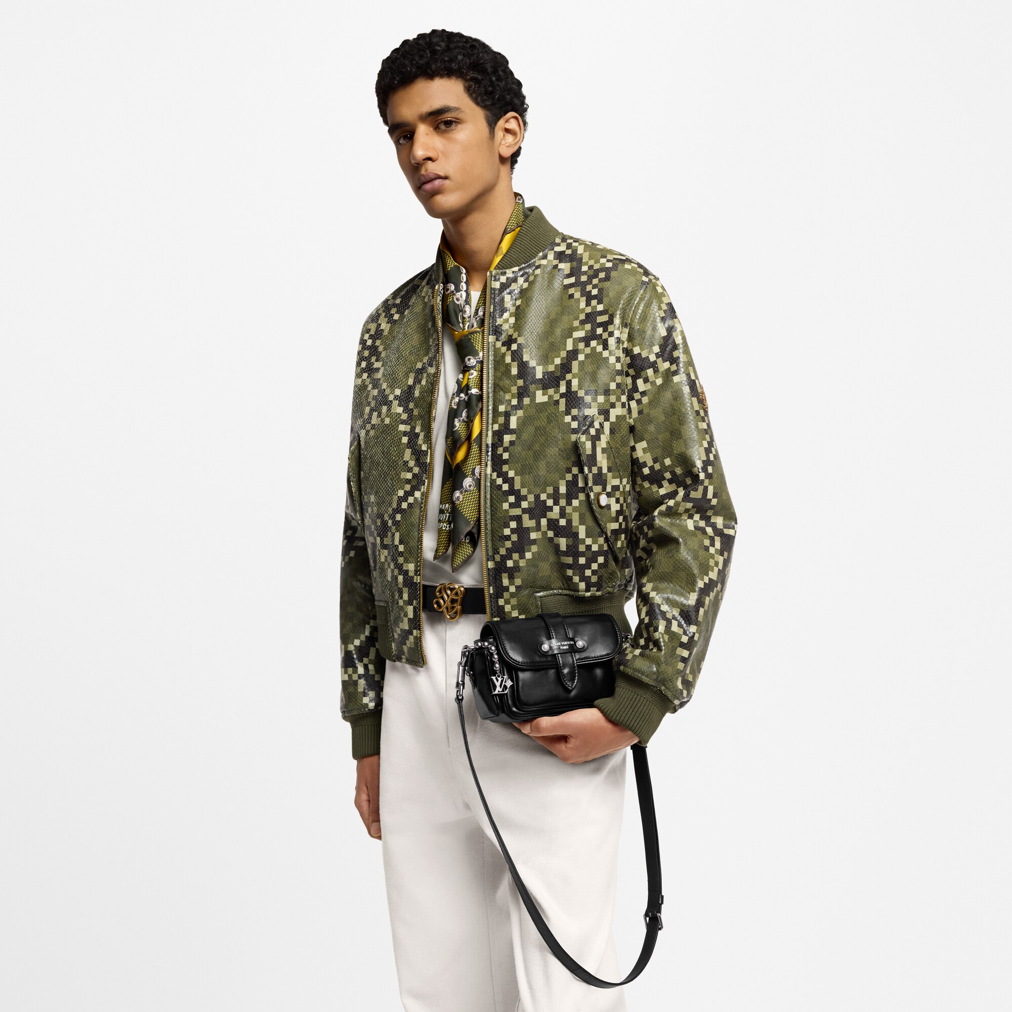 Autres Cuirs Carteiras Mini Bolsas Bolsa-carteira Cargo | Louis Vuitton ® (Zoom no Produto)