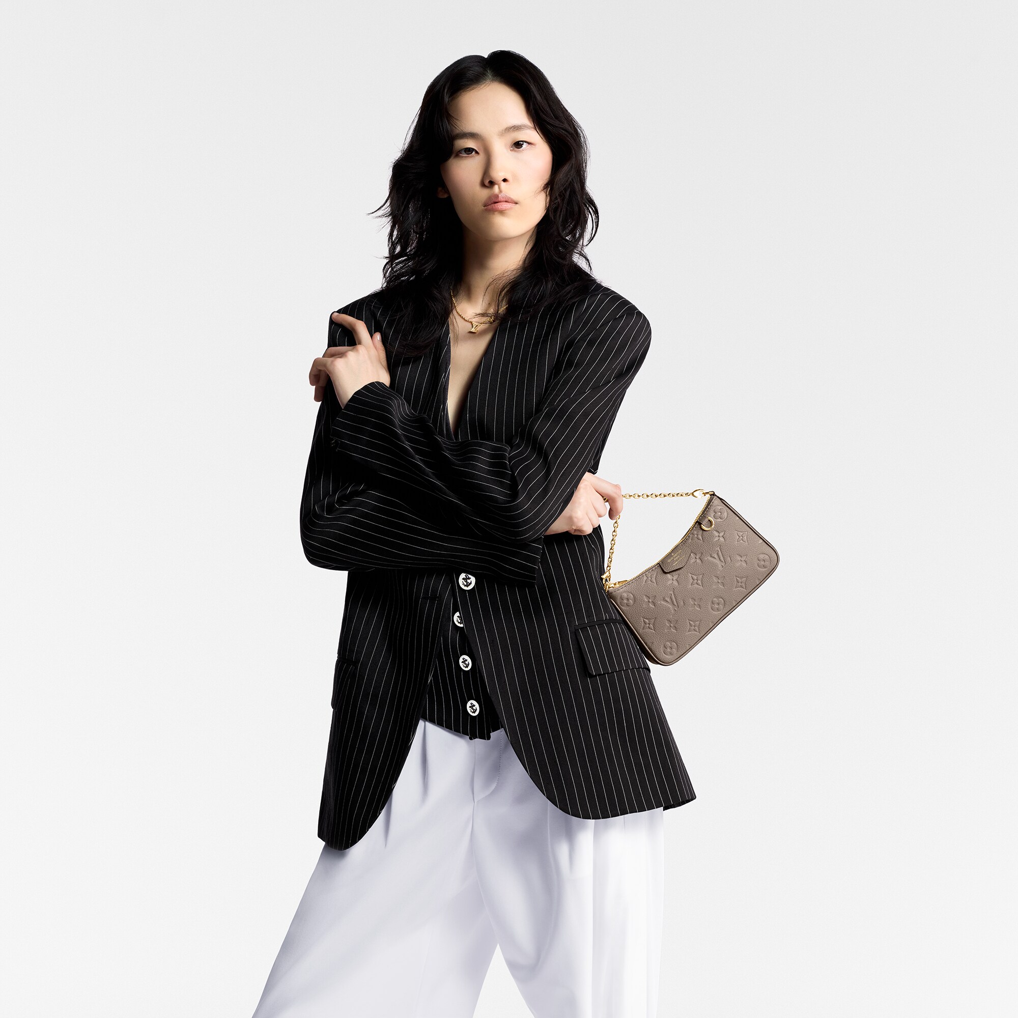 Couro Monogram Empreinte Carteiras Todas as Carteiras Bolsa Easy com Alça | Louis Vuitton ® (Zoom no Produto)