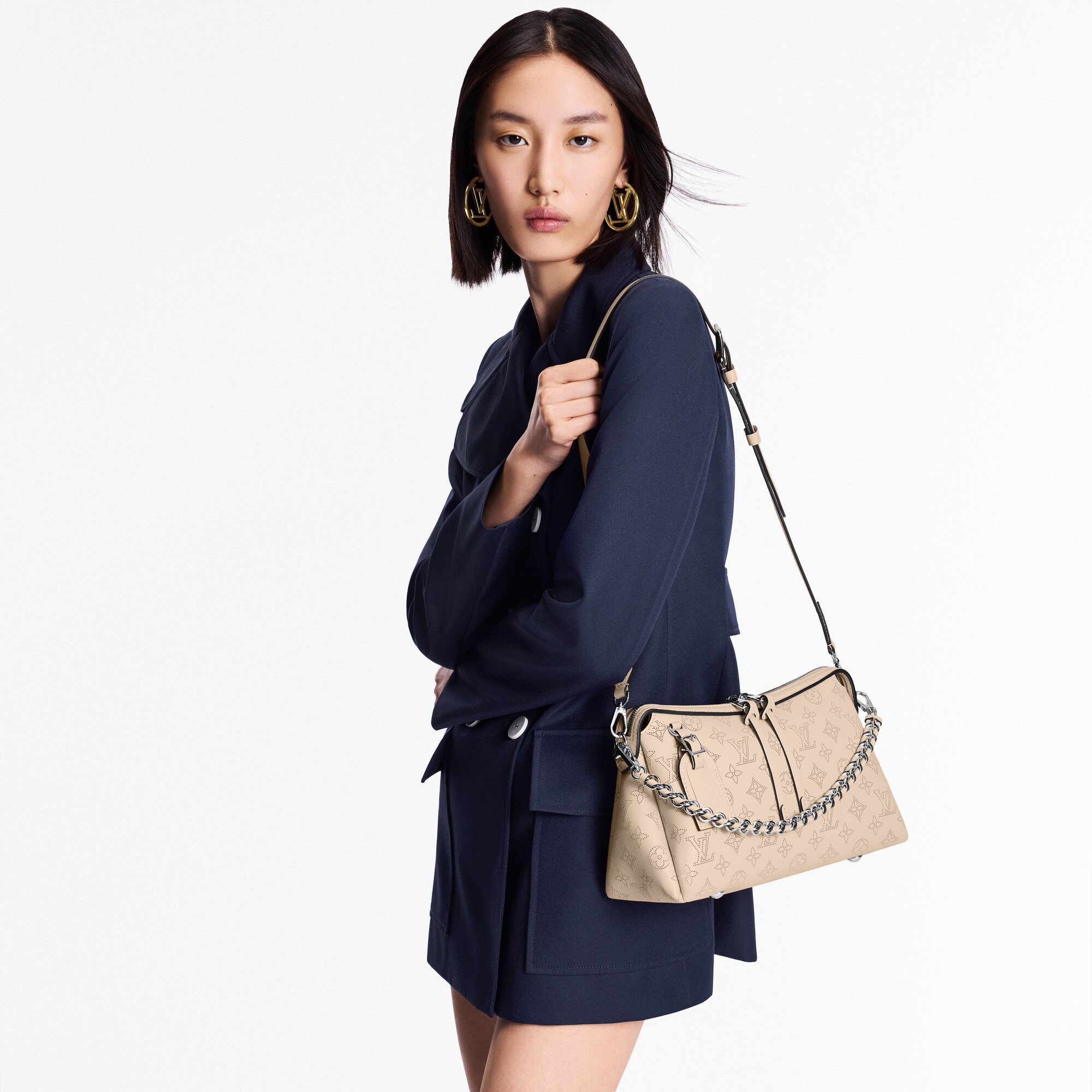 Mahina Bolsas Todas as Coleções Bolsa Hand It All PM | Louis Vuitton ® (Zoom no Produto)