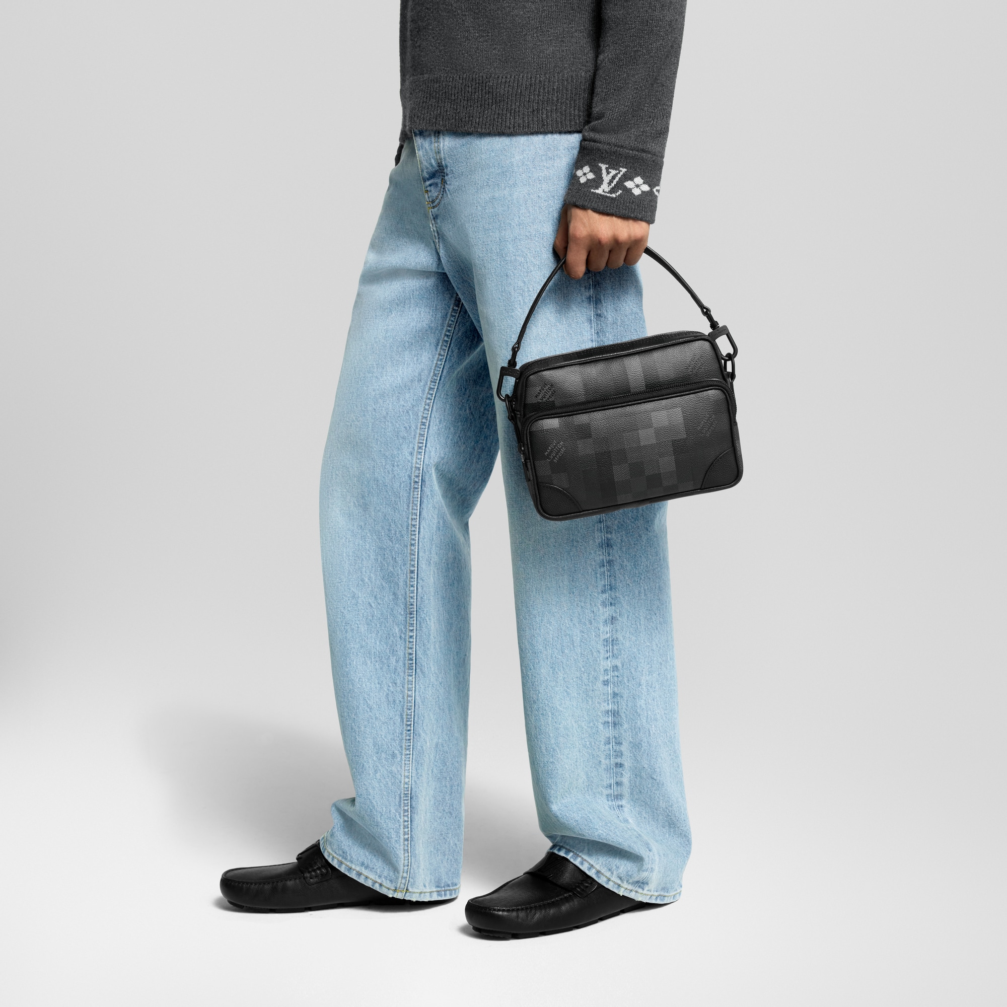 D16 Bolsas Femininas Lançamentos Bolsa Messenger Nil | Louis Vuitton ® (Zoom no Produto)