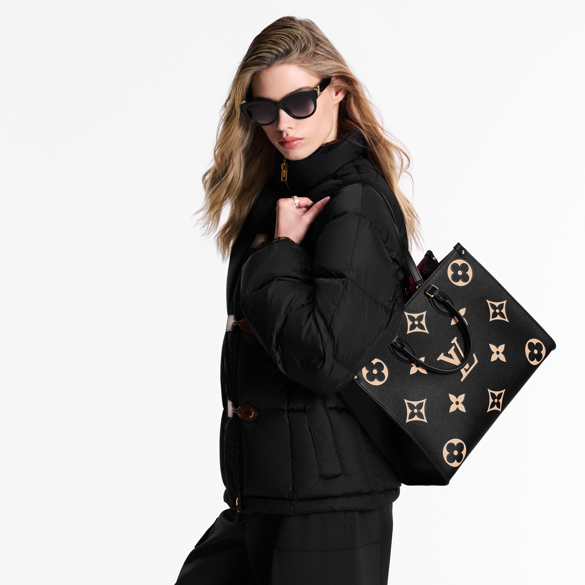 Couro Monogram Empreinte Bicolor Bolsas Todas as Coleções Bolsa OnTheGo MM | Louis Vuitton ® (Zoom no Produto)