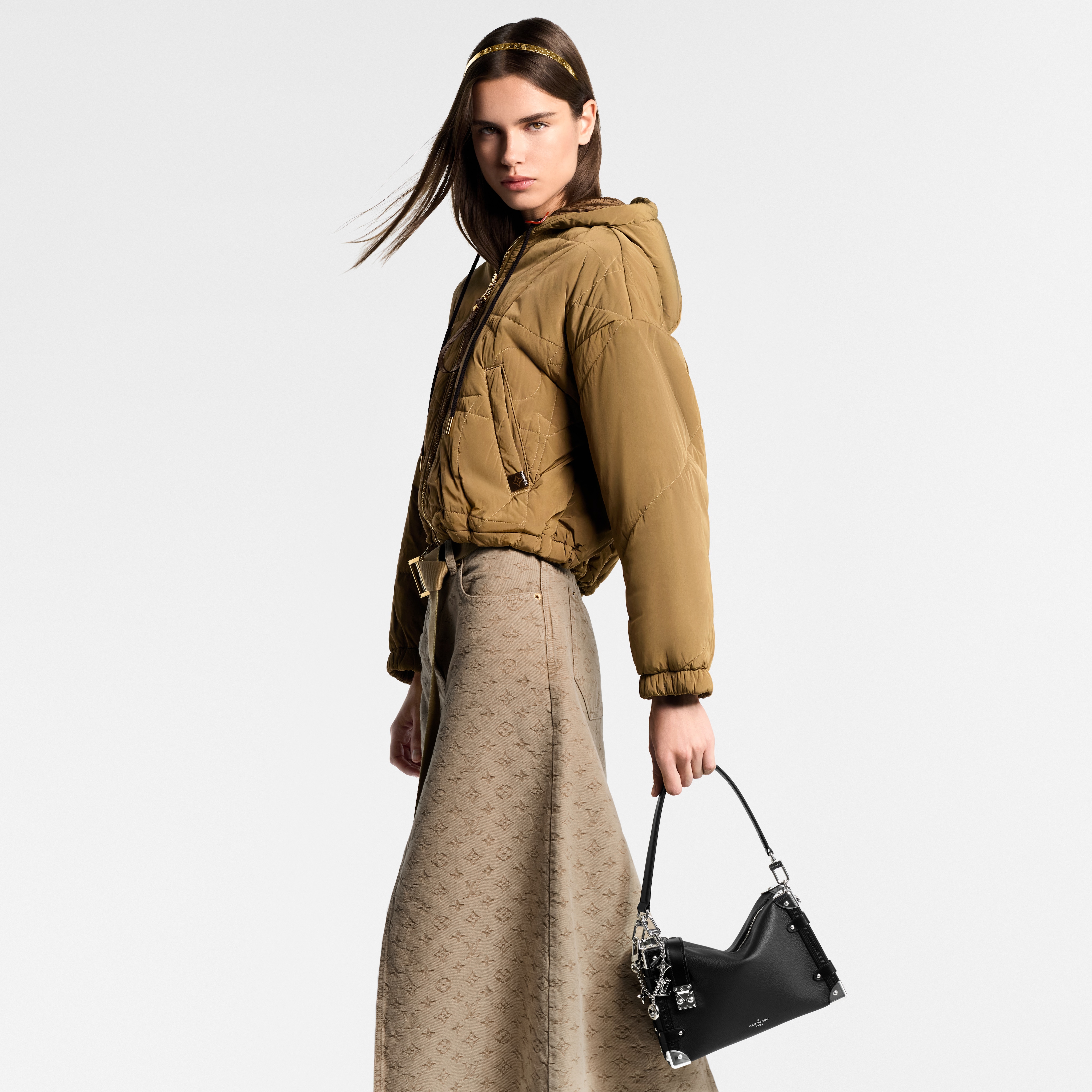 H27 Bolsas Femininas Ícones LV Bolsa Side Trunk MM | Louis Vuitton ® (Zoom no Produto)