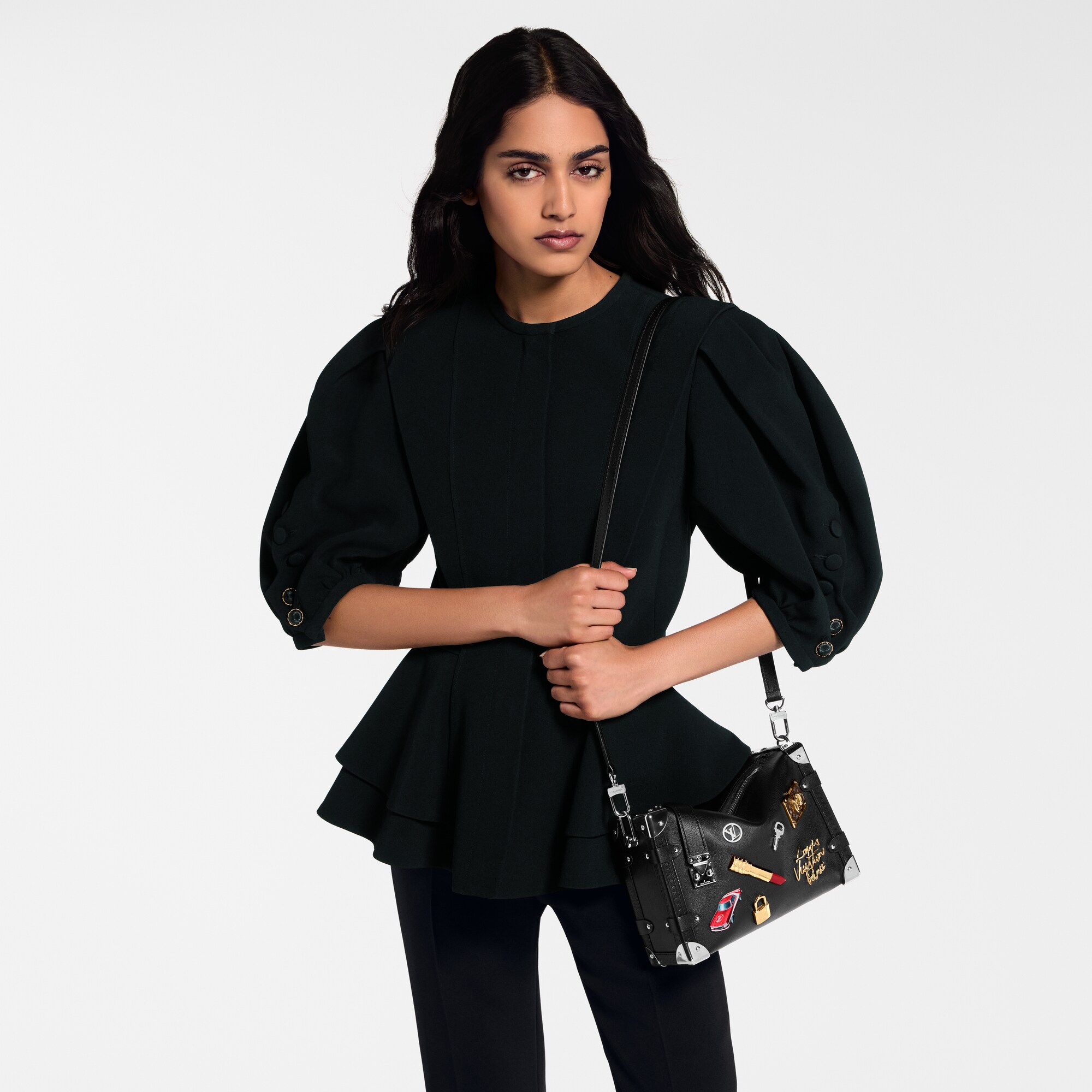 H27 Bolsas Femininas Ícones LV Bolsa Side Trunk MM | Louis Vuitton ® (Zoom no Produto)