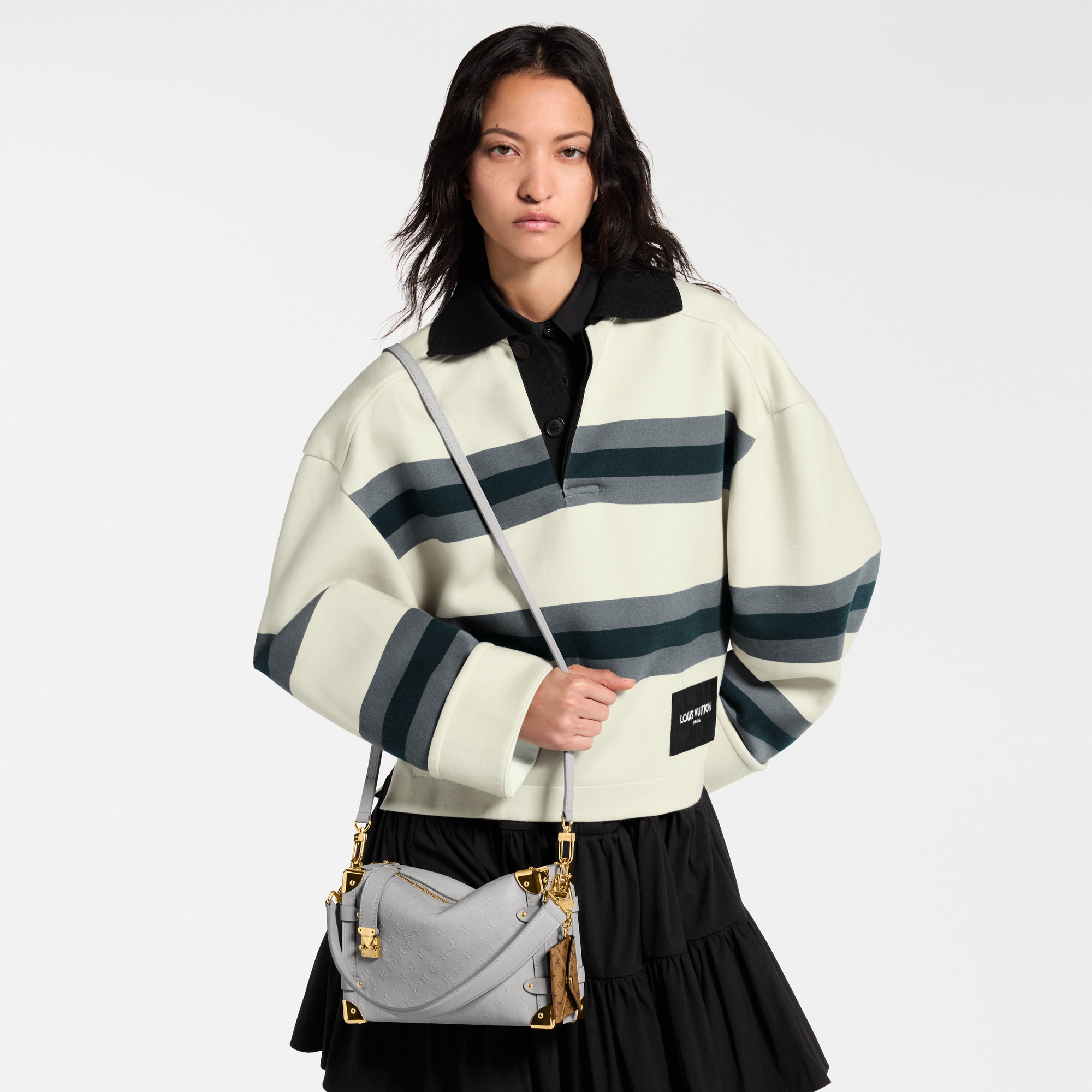 H27 Bolsas Femininas Ícones LV Bolsa Side Trunk MM | Louis Vuitton ® (Zoom no Produto)