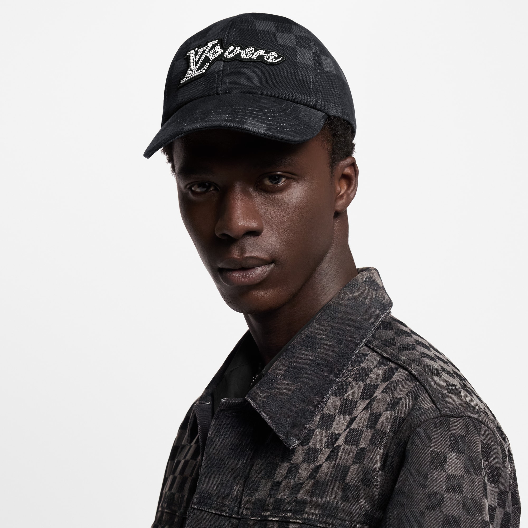 S00 Acessórios Chapéus, Gorros e Luvas Boné LV Vers Damoflage | Louis Vuitton ® (Zoom no Produto)