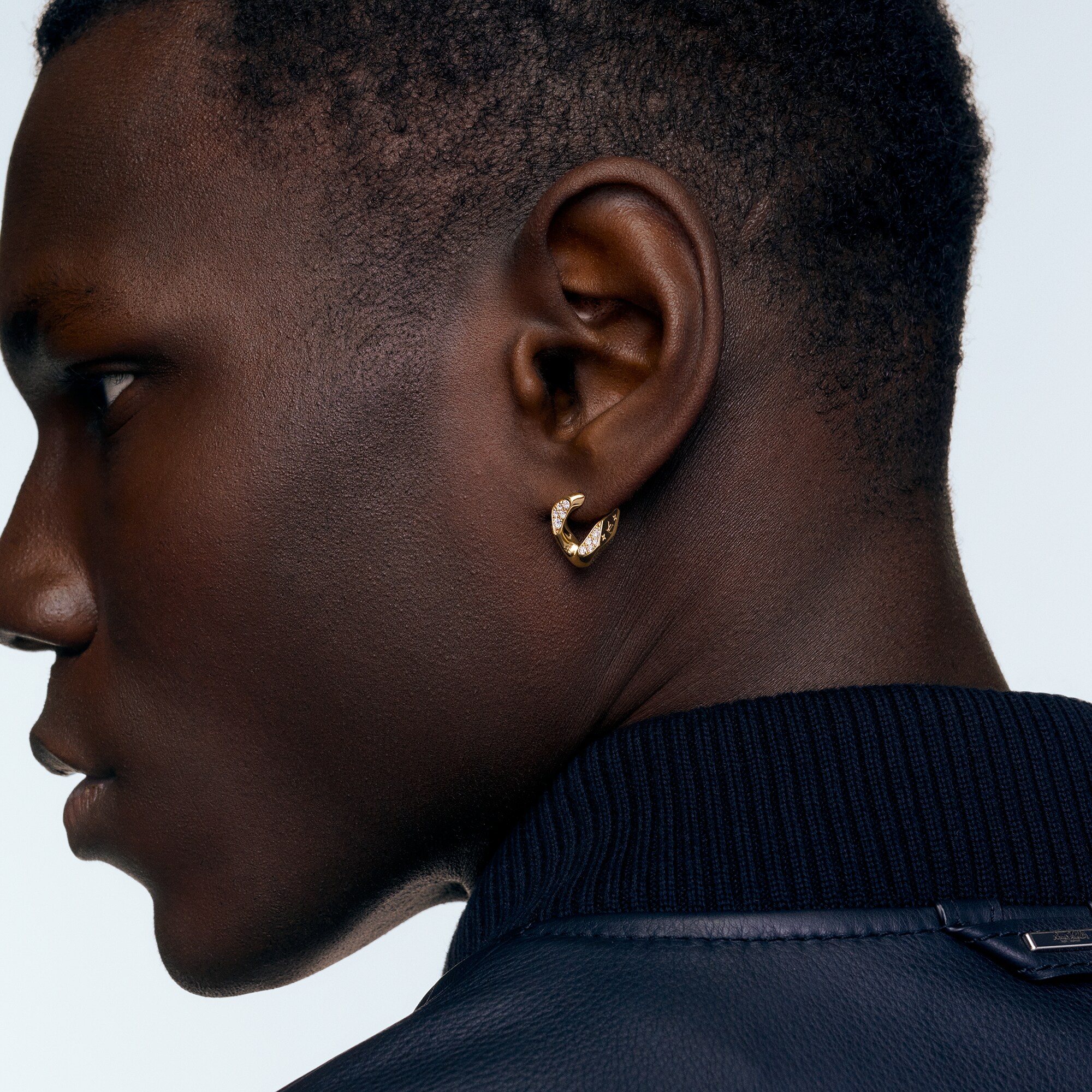  Categorias Brincos Brincos Cuban Chain em Ouro Amarelo e Diamantes | Louis Vuitton ® (Zoom no Produto)