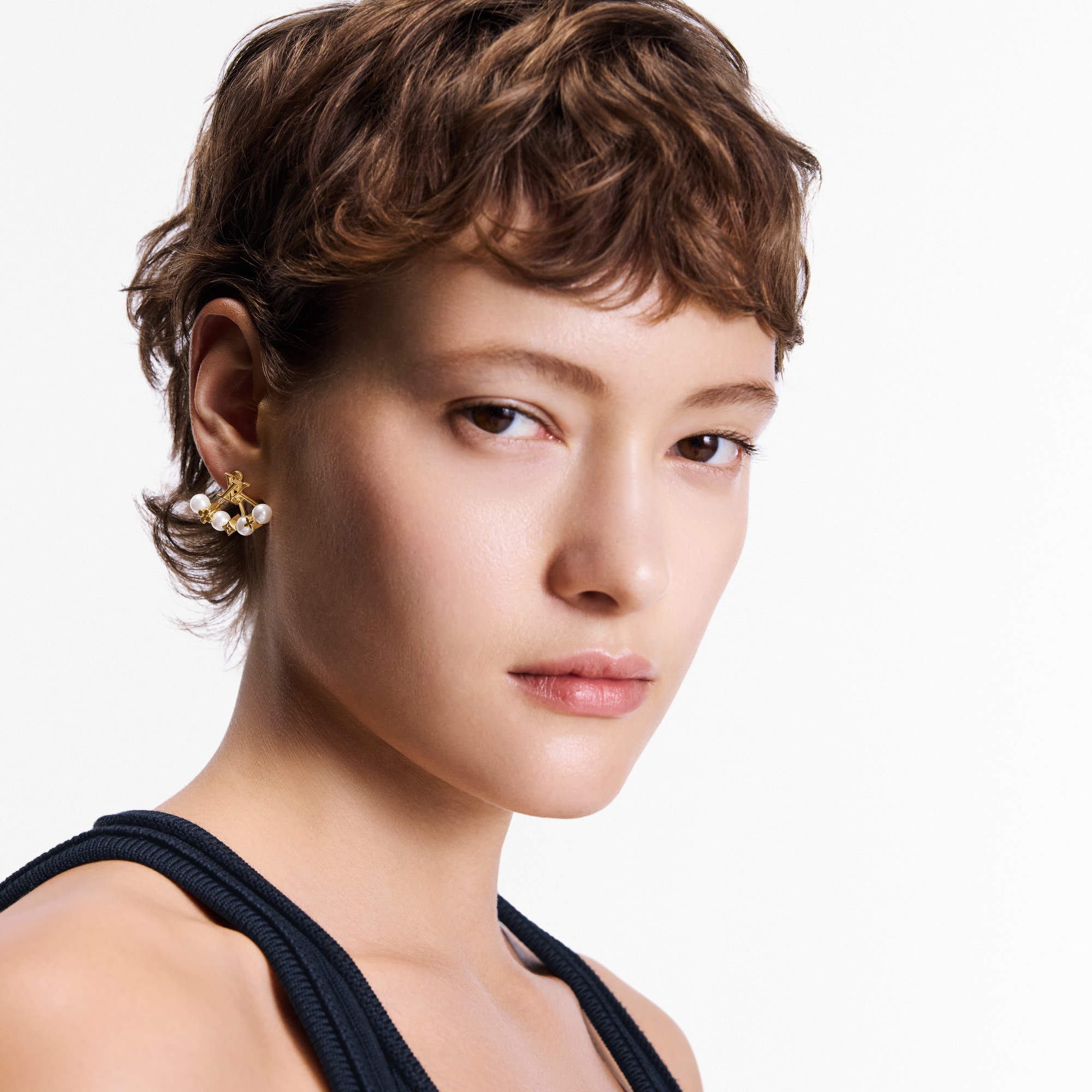 S00 Bijuterias Finas Todas as Bijuterias Finas Brincos Minigram Pearls | Louis Vuitton ® (Zoom no Produto)