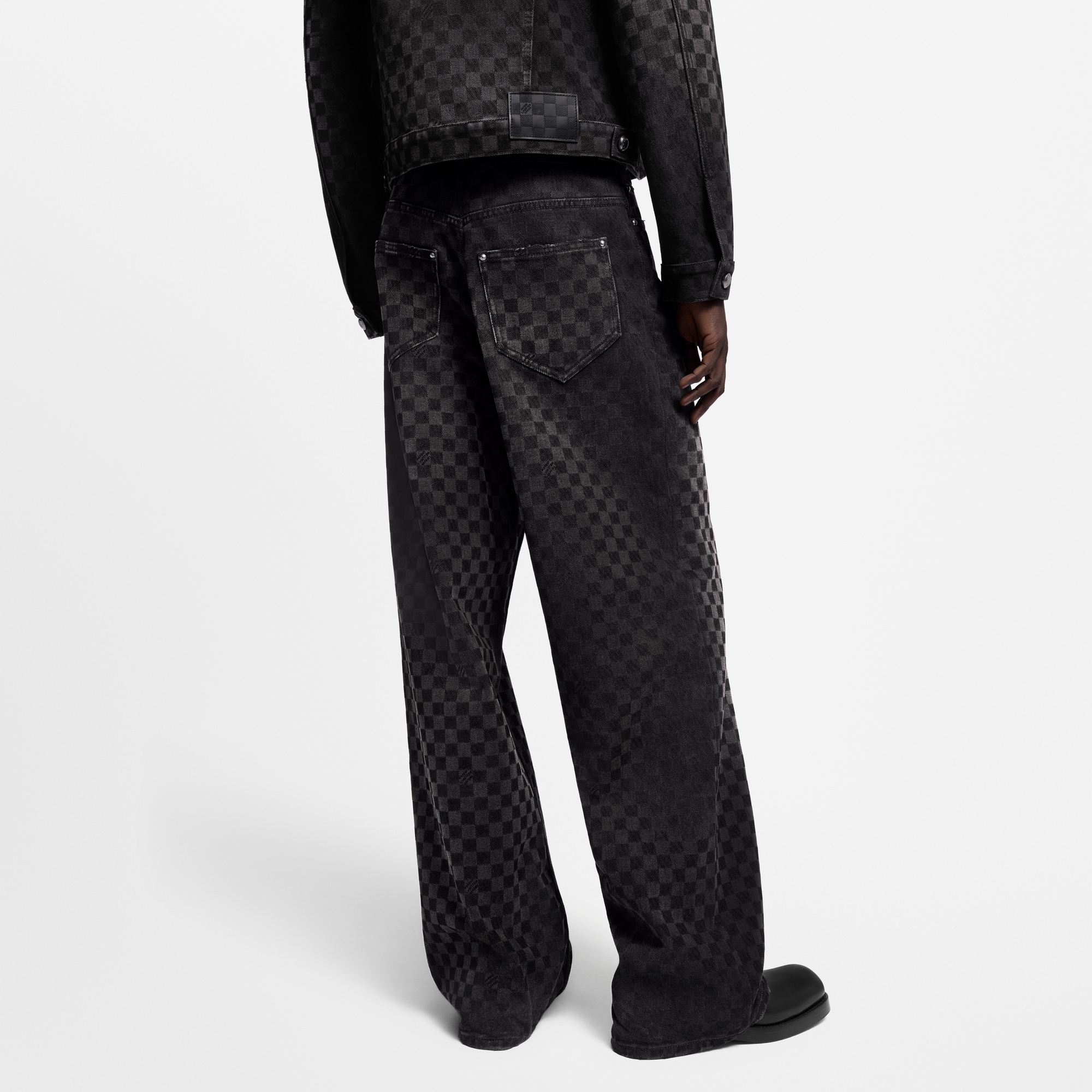  Ready-to-Wear Roupas em Denim Calça Pantalona Jeans Damier Flocada | Louis Vuitton ® (Zoom no Produto)