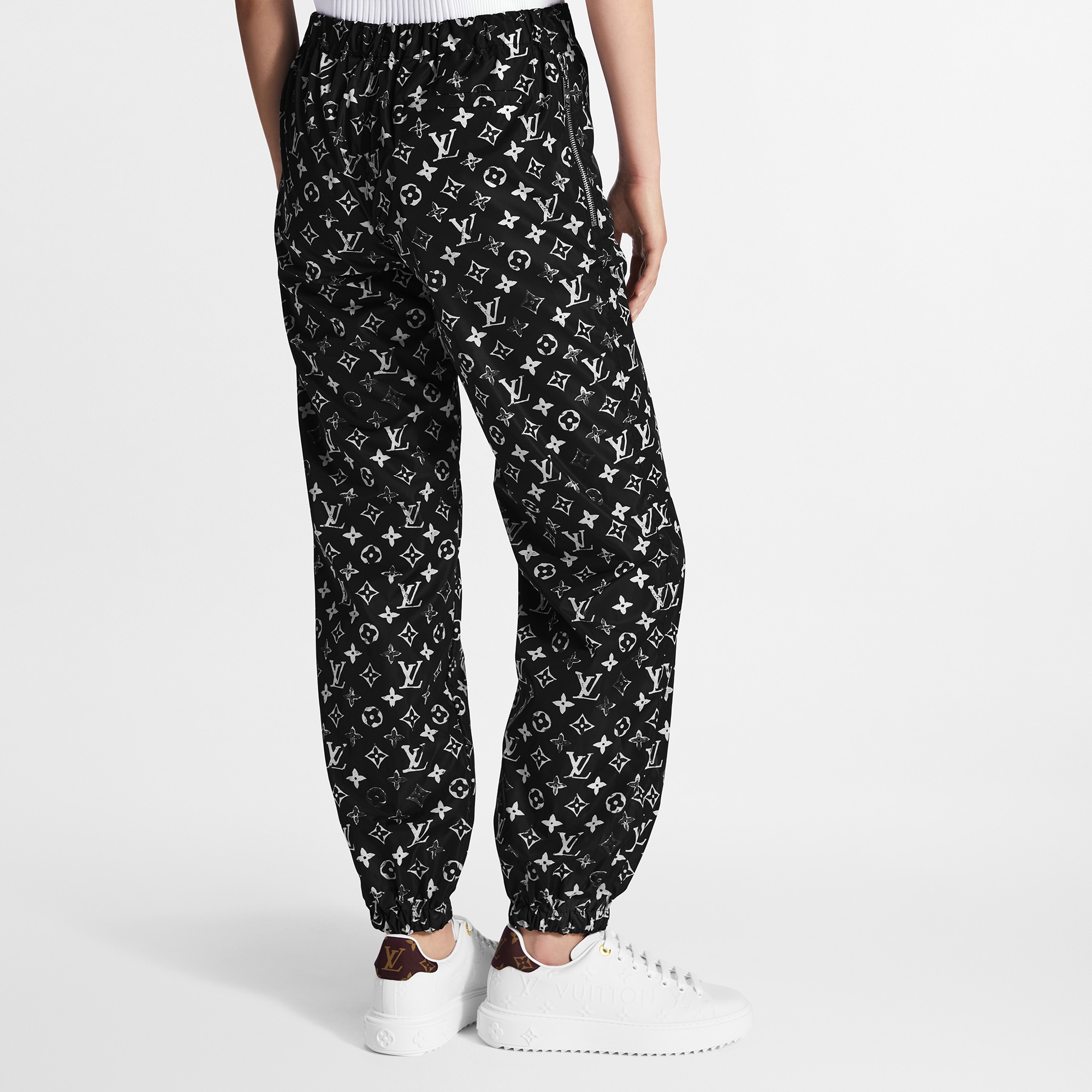 Ready to Wear Pants Stencil-effect Monogram Jogging Pants | Louis Vuitton ® (Zoom no Produto)