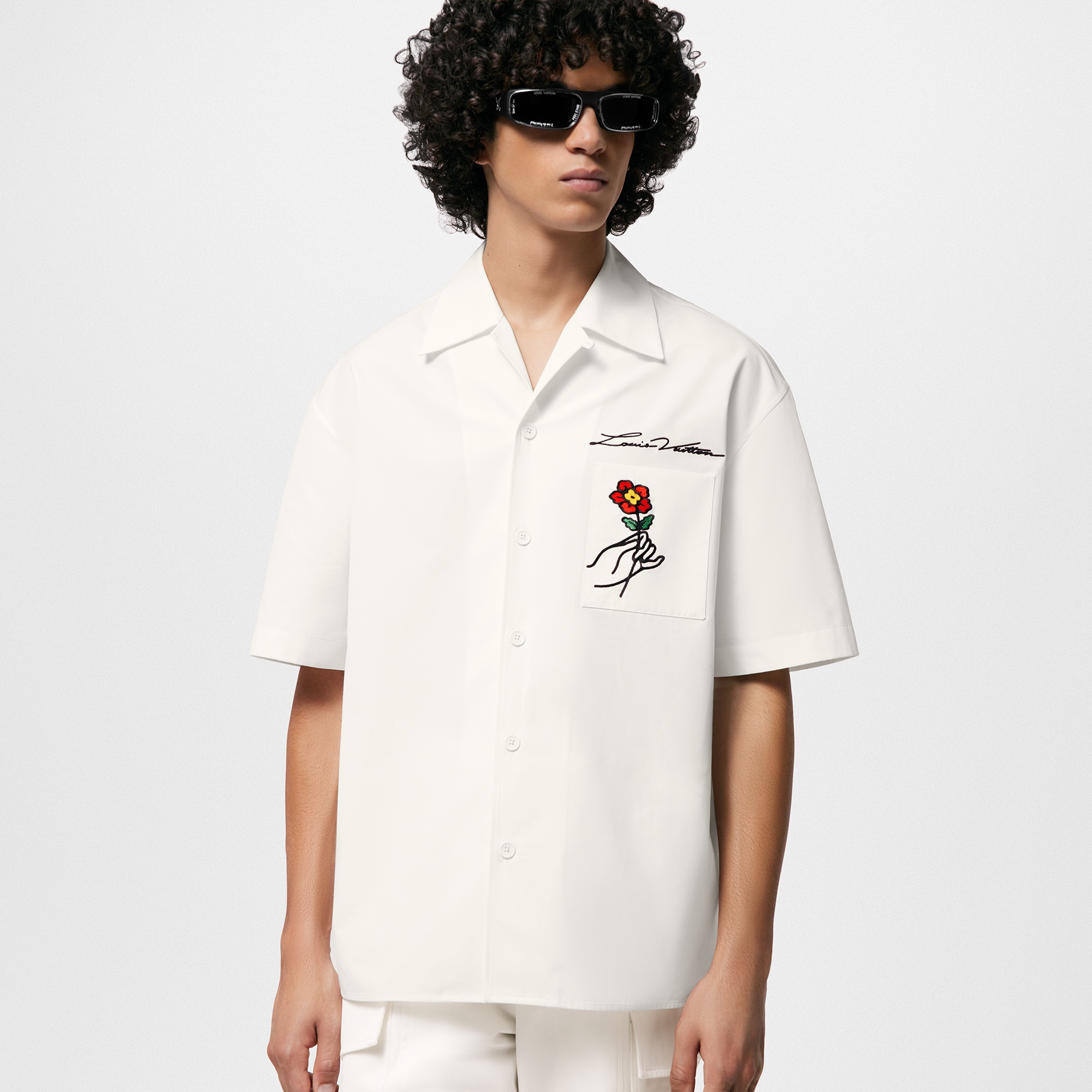  Discontinued Product Obs 12 Camisa de Algodão com Manga Curta e Colarinho Aberto | Louis Vuitton ® (Zoom no Produto)