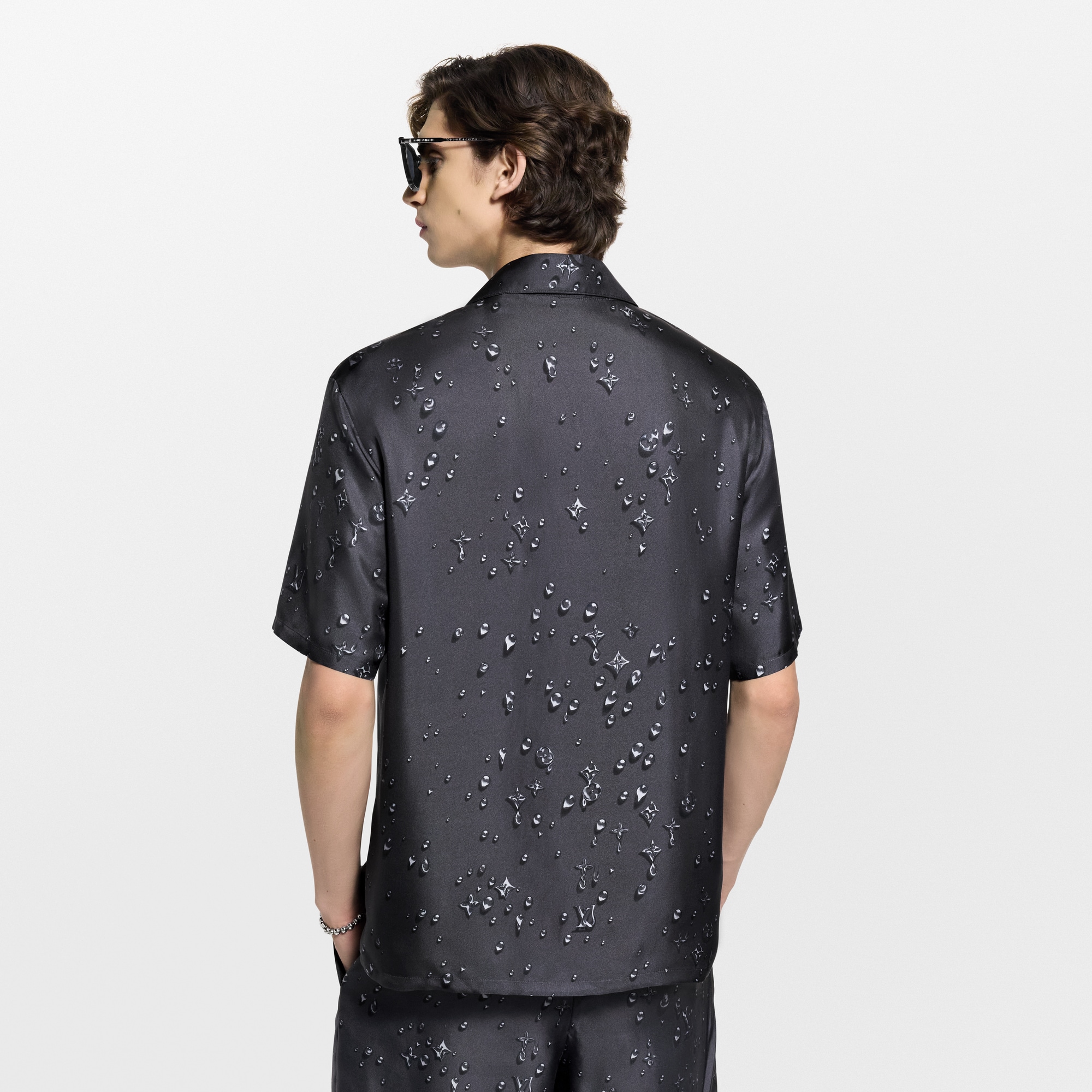  Ready-to-Wear Camisas Camisa de Seda Monogram de Mangas Curtas | Louis Vuitton ® (Zoom no Produto)