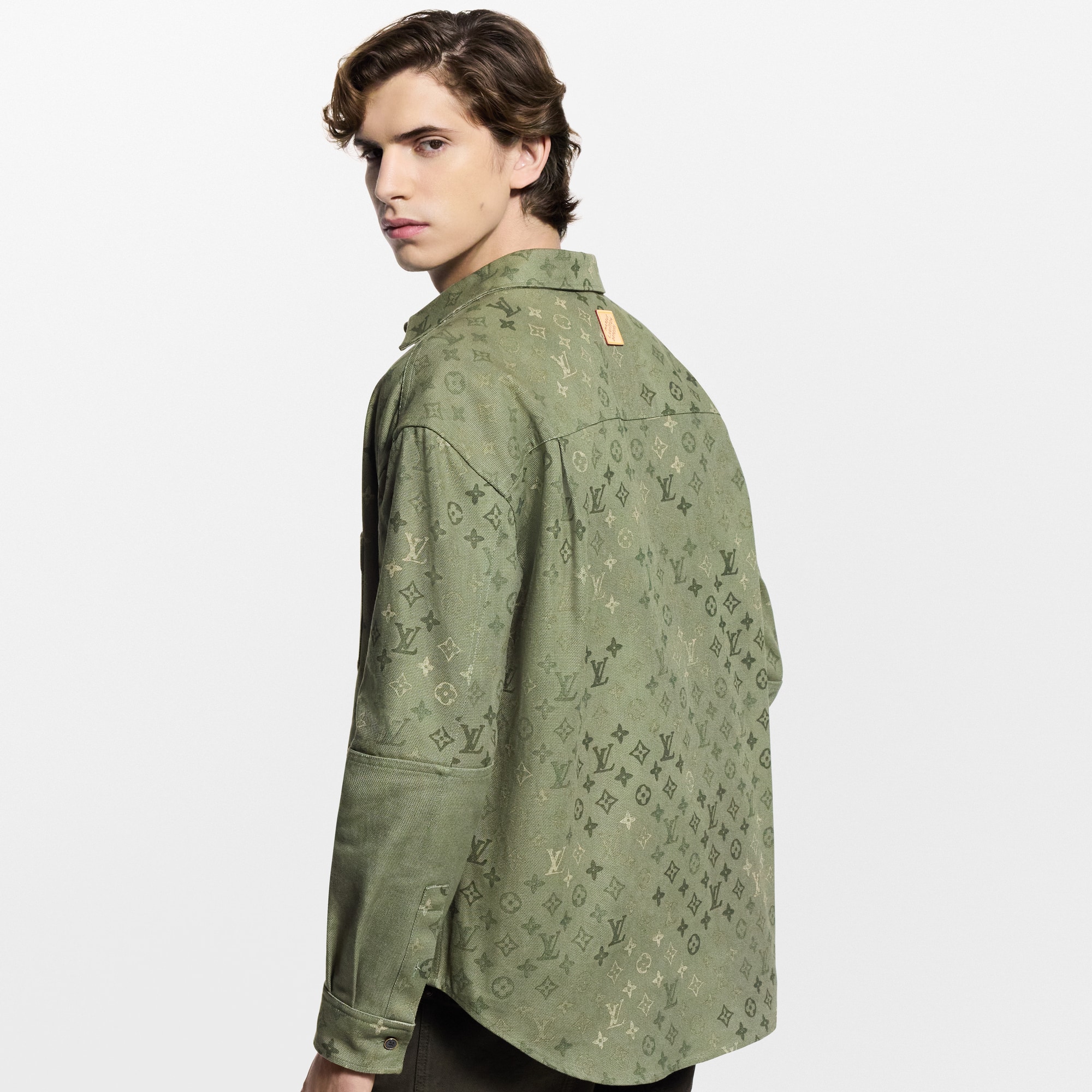  Ready-to-Wear Todas as Roupas Camisa Oversized Utilitária Monogram | Louis Vuitton ® (Zoom no Produto)