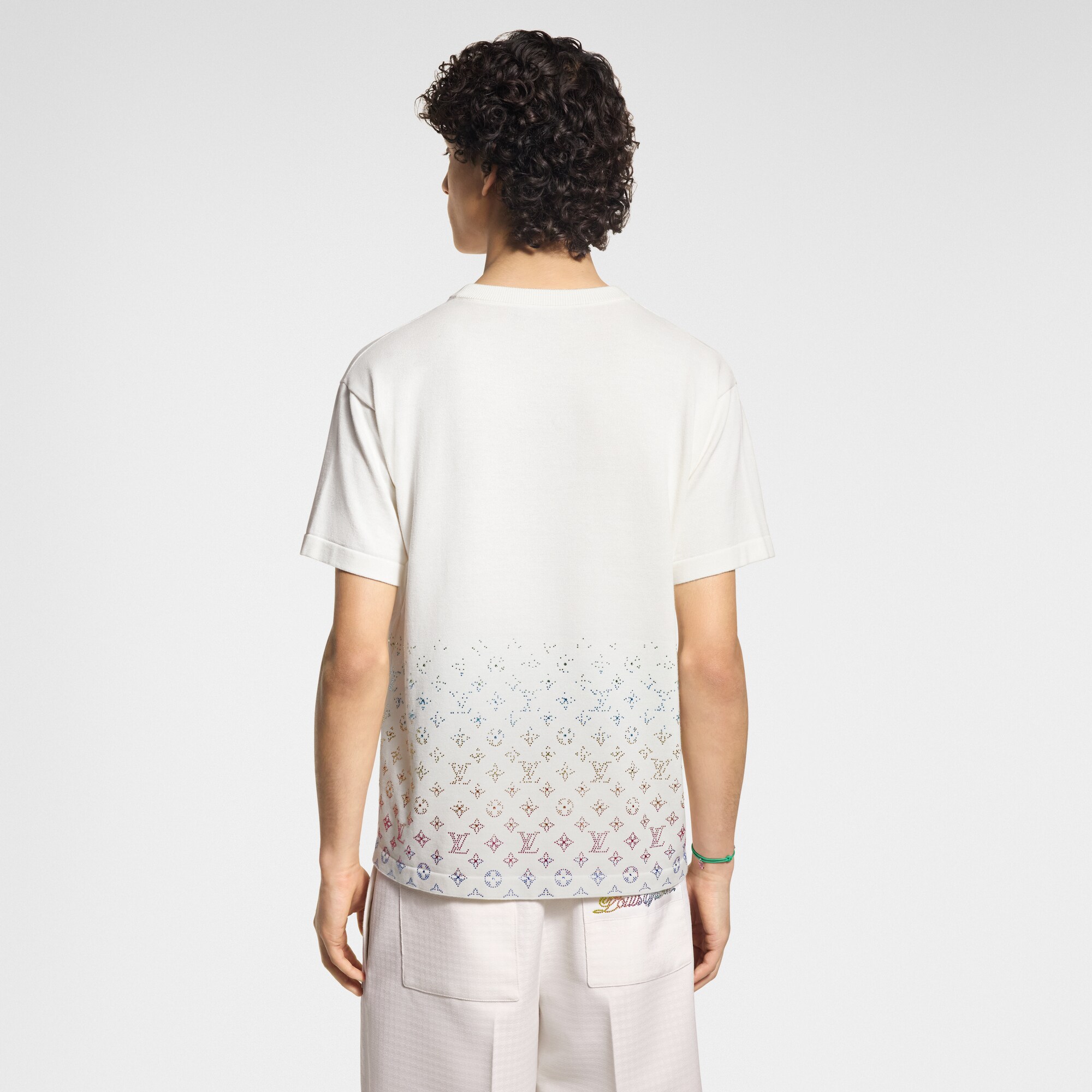  Ready-to-Wear Malhas e Moletons Camiseta de Manga Curta com Monogram Degradé em Cristais | Louis Vuitton ® (Zoom no Produto)
