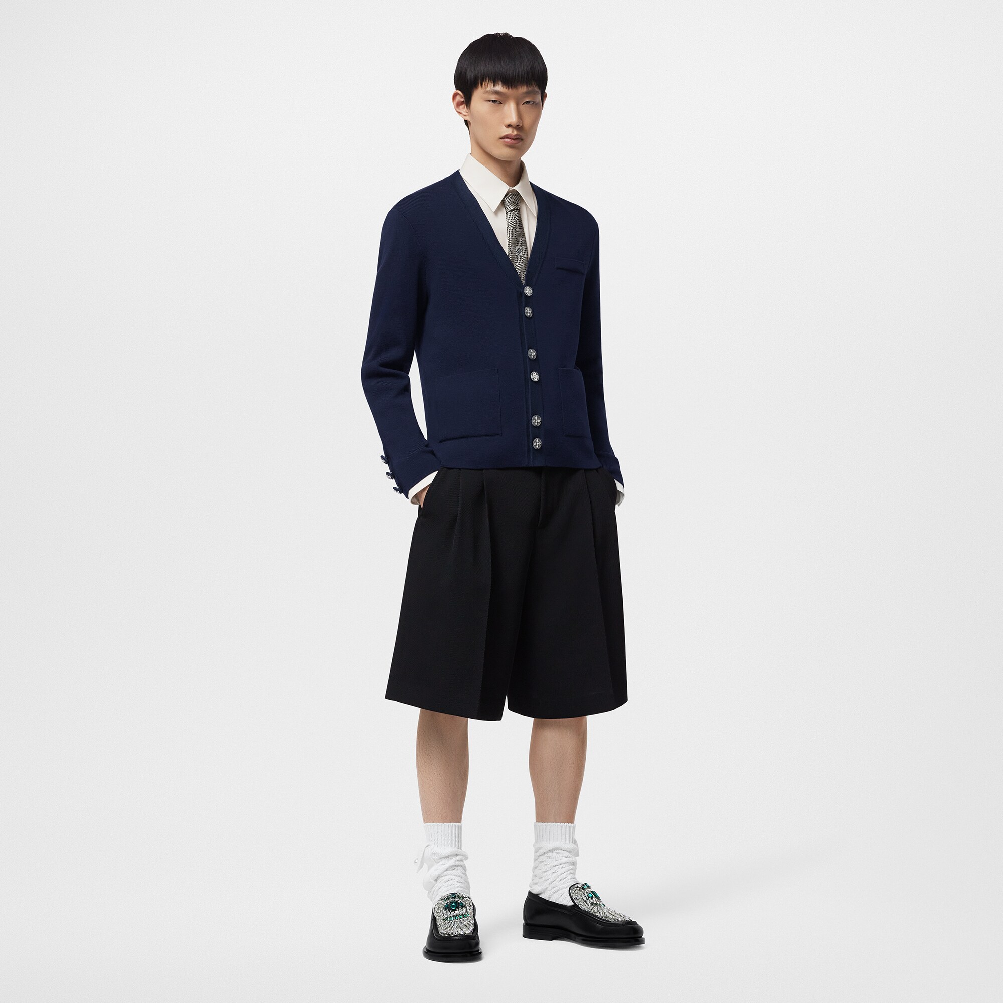  Discontinued Product Obs 12 Cardigã com Botões Preciosos | Louis Vuitton ® (Zoom no Produto)