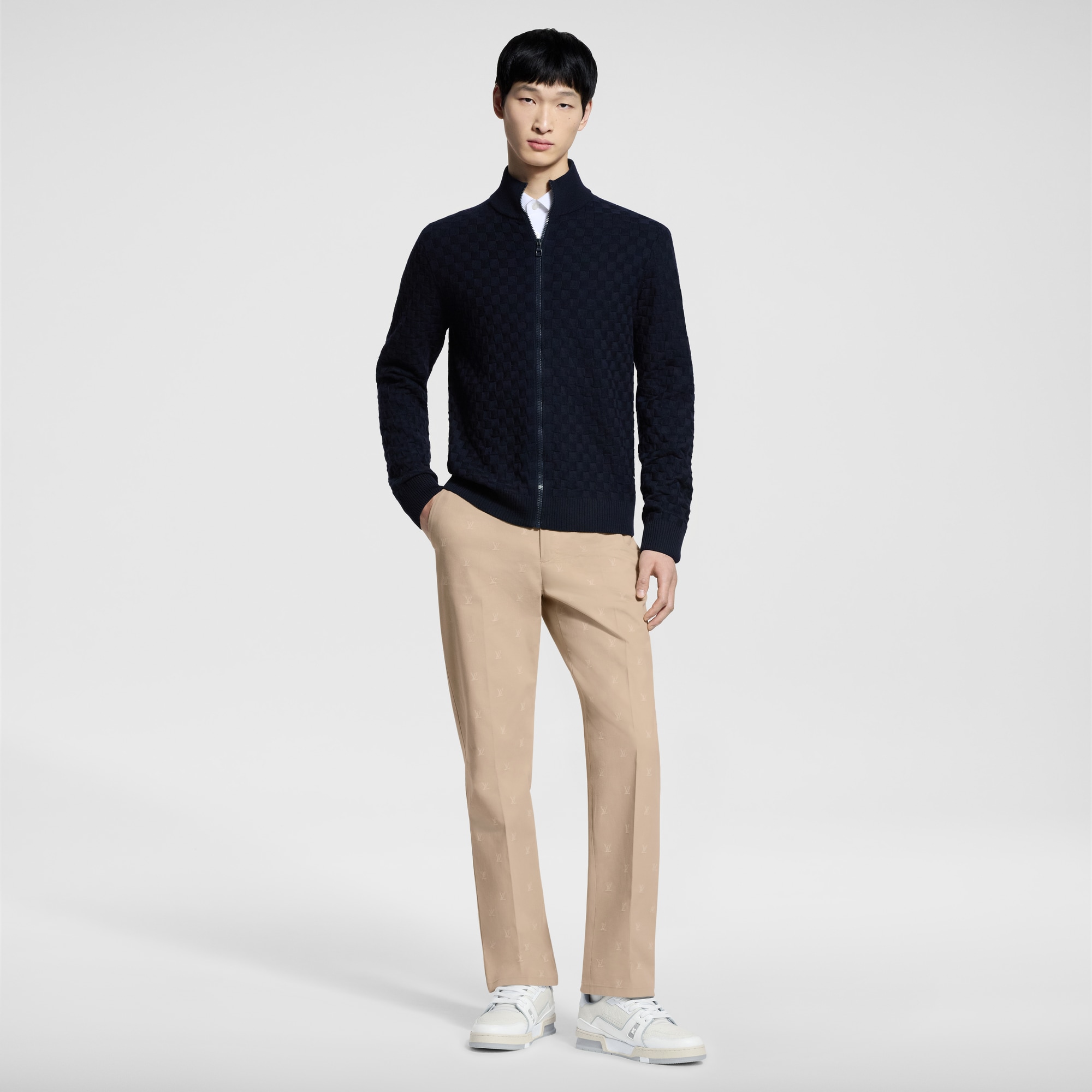  Ready-to-Wear Malhas e Moletons Cardigã com Zíper Damier Signature | Louis Vuitton ® (Zoom no Produto)