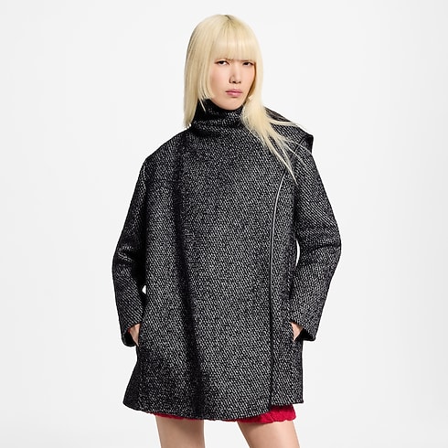 Casaco de Tweed com Echarpe – Vista Cortada