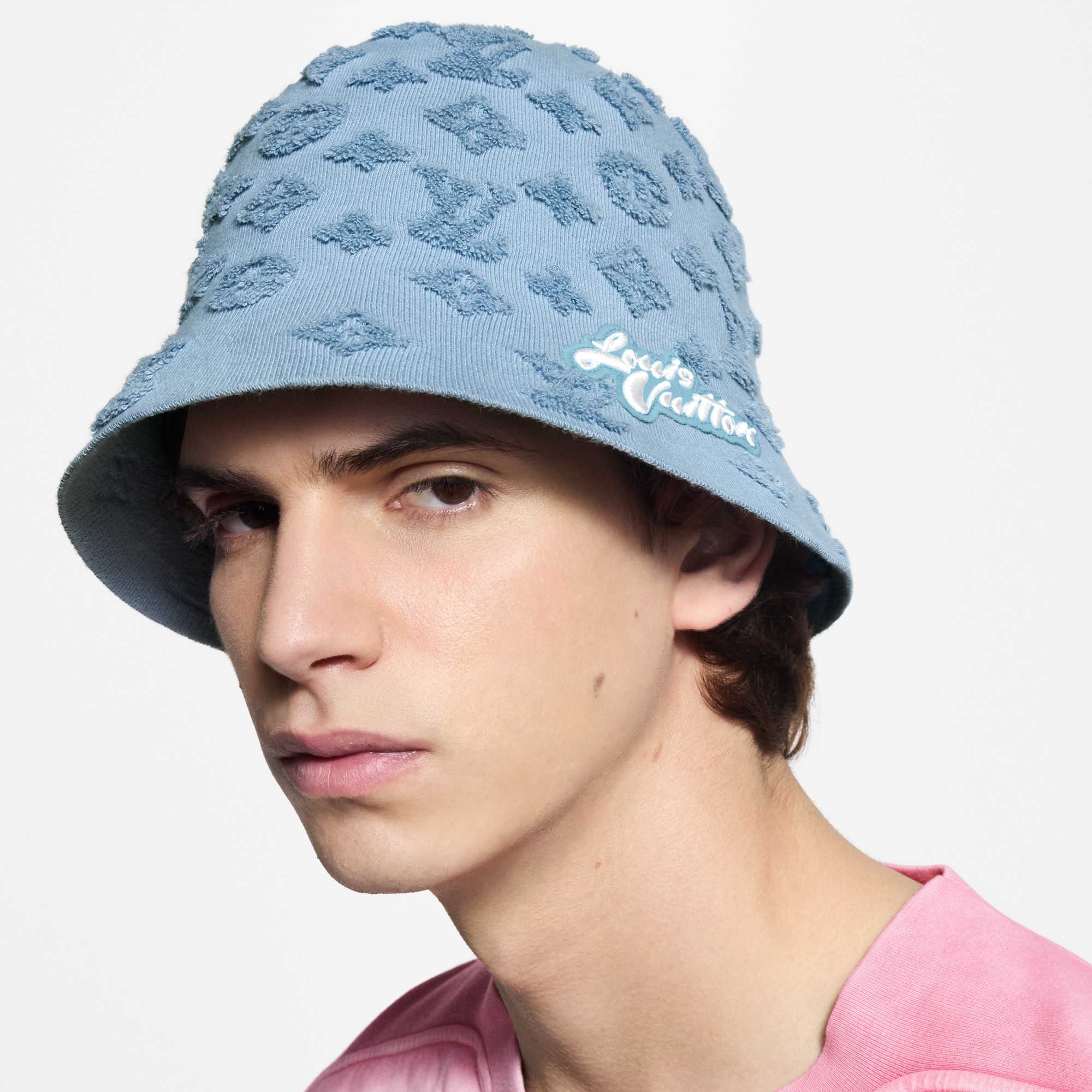S00 Acessórios Chapéus, Gorros e Luvas Chapéu Bucket Monogram Sponge | Louis Vuitton ® (Zoom no Produto)