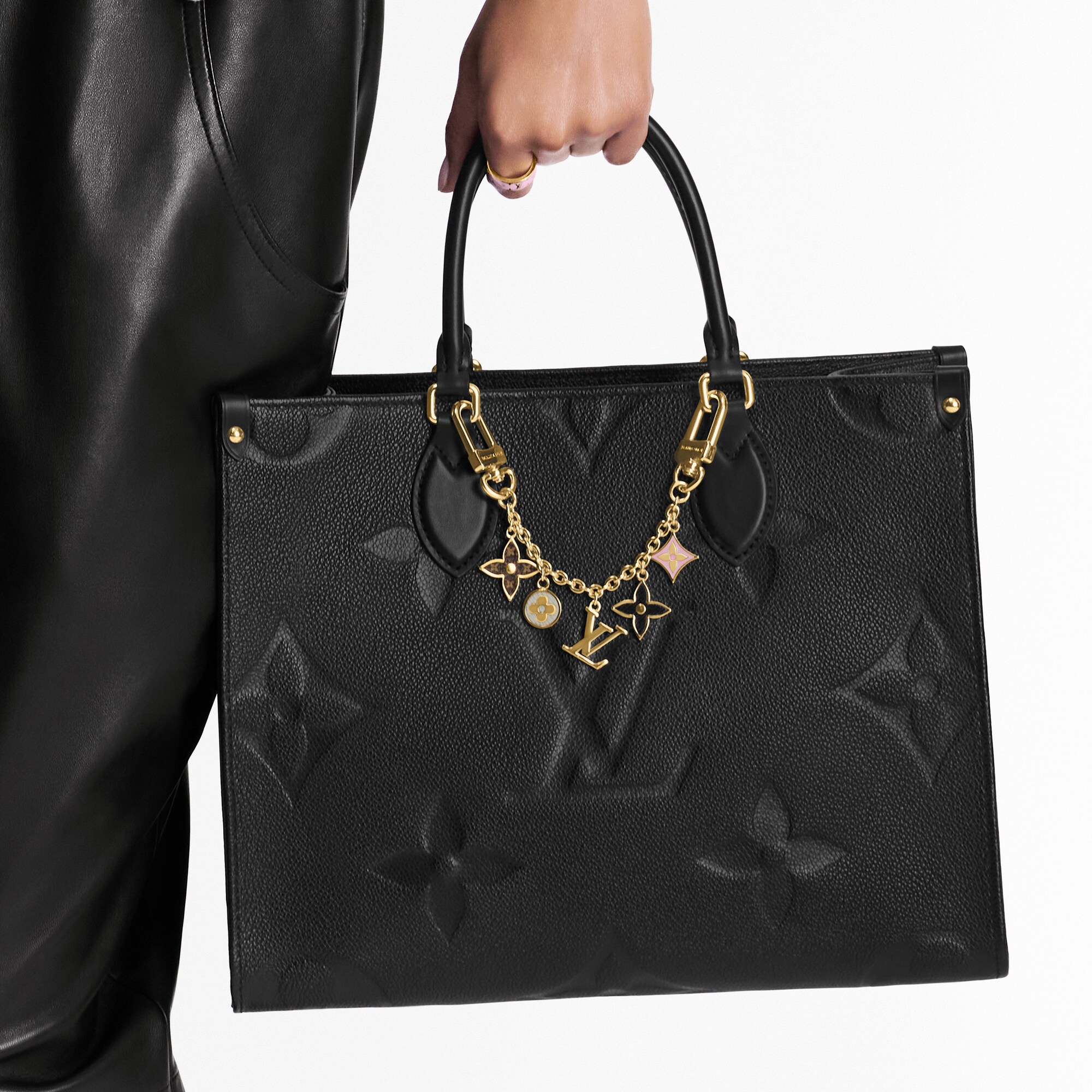 S00 Acessórios Chaveiros e Bag Charms Charm de Bolsa Spring Street Chain | Louis Vuitton ® (Zoom no Produto)