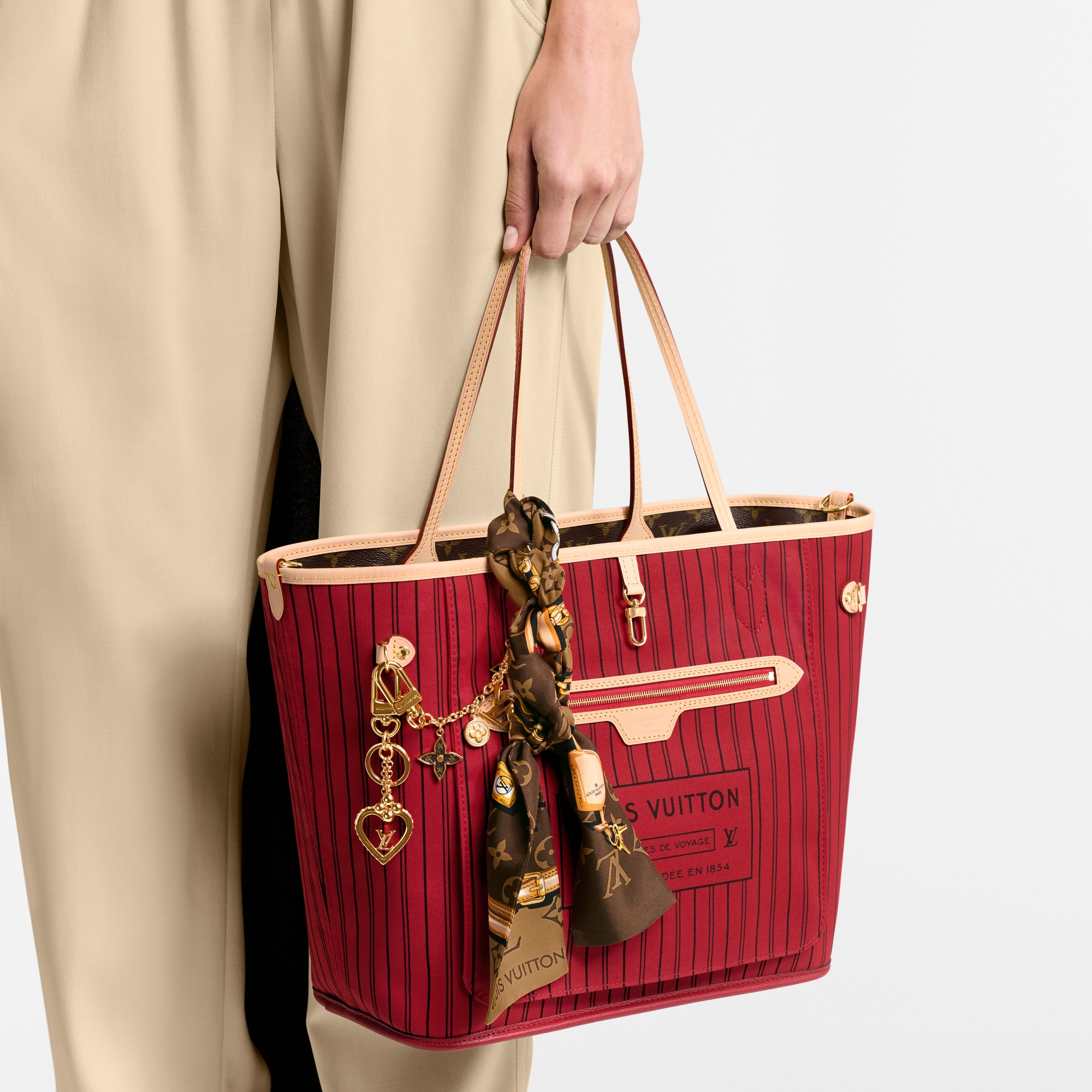 S00 Acessórios Chaveiros e Bag Charms Charm de Bolsa Spring Street Chain | Louis Vuitton ® (Zoom no Produto)