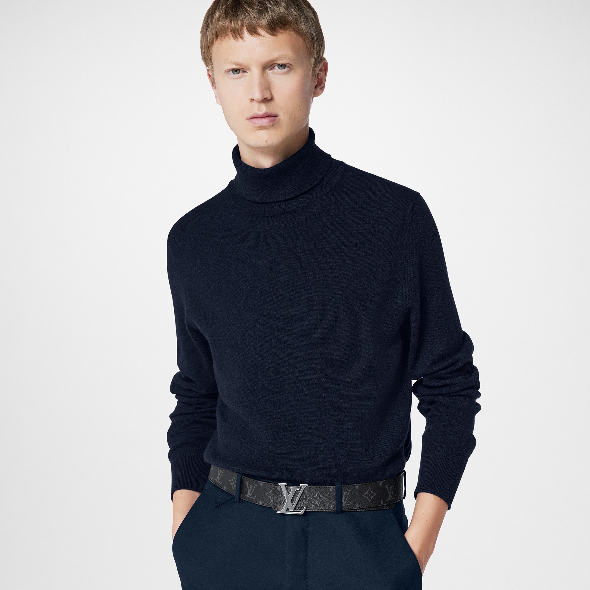 Monogram Eclipse Acessórios Cintos CINTO LV INITIALES REVERSÍVEL 40MM  | Louis Vuitton ® (Zoom no Produto)