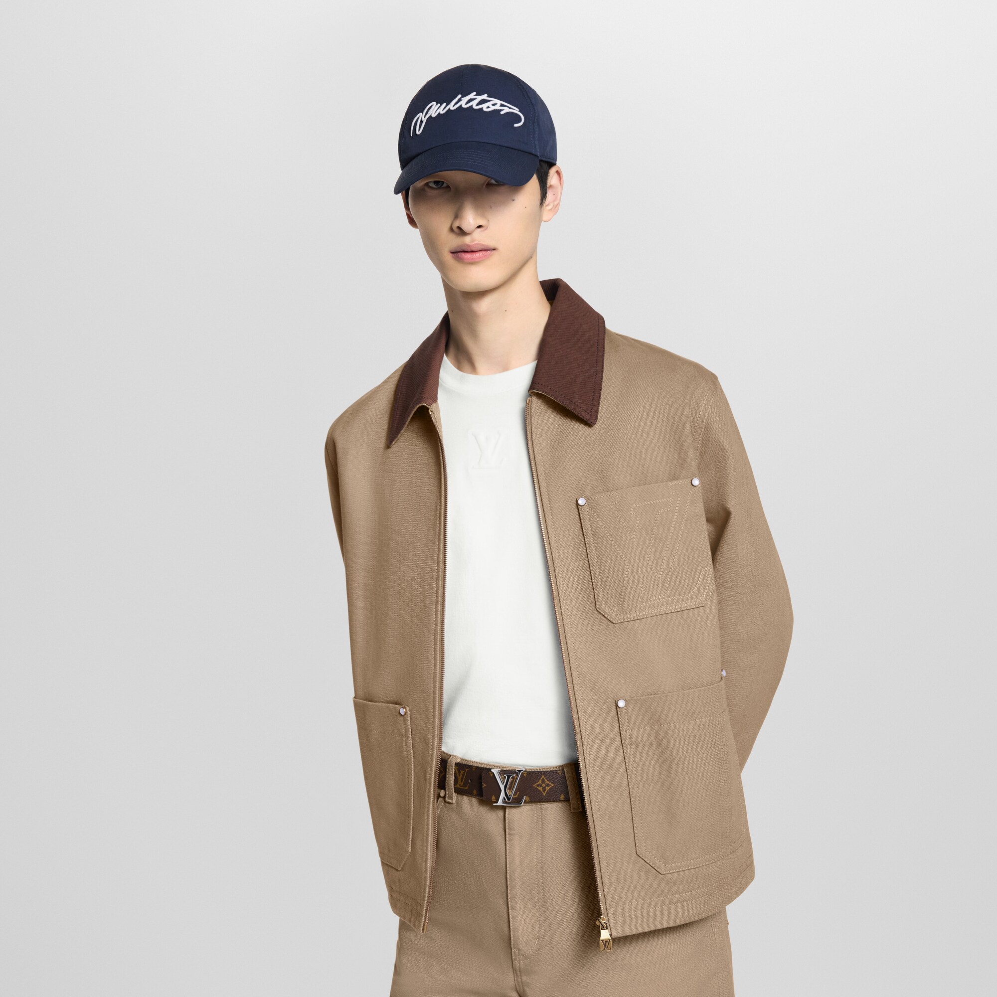  Presentes Festivos Para Ele } Cinto Reversível LV Initiales 35 mm | Louis Vuitton ® (Zoom no Produto)