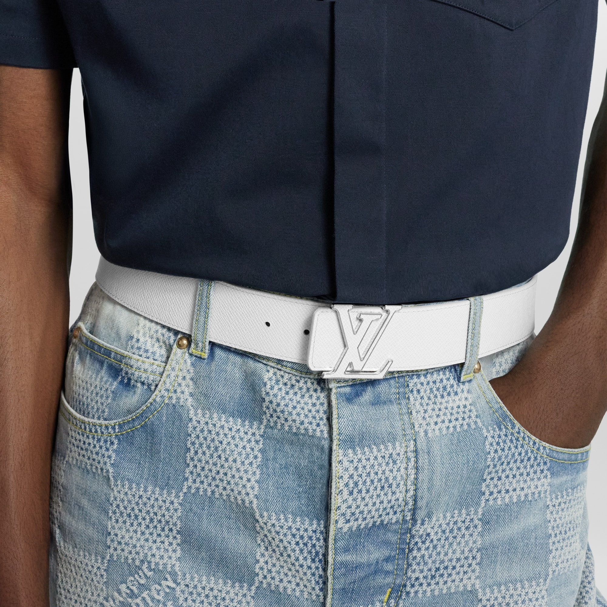 Taigarama Acessórios Cintos Cinto Reversível LV Initiales 40 mm | Louis Vuitton ® (Zoom no Produto)