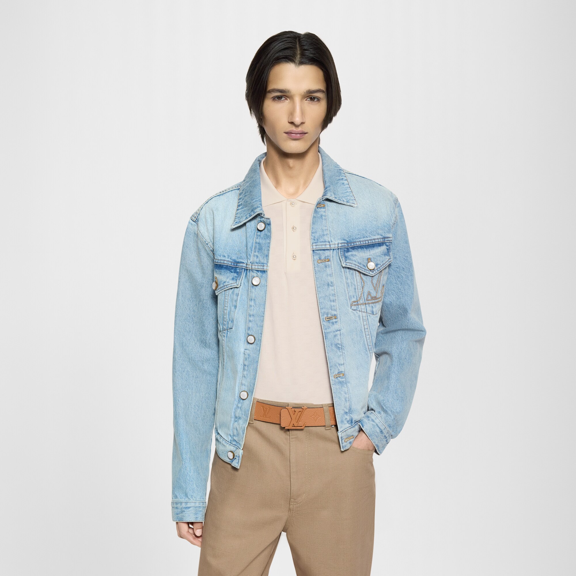  Acessórios Cintos Cinto Reversível LV Initiales Taurillon Monogram 40 mm | Louis Vuitton ® (Zoom no Produto)