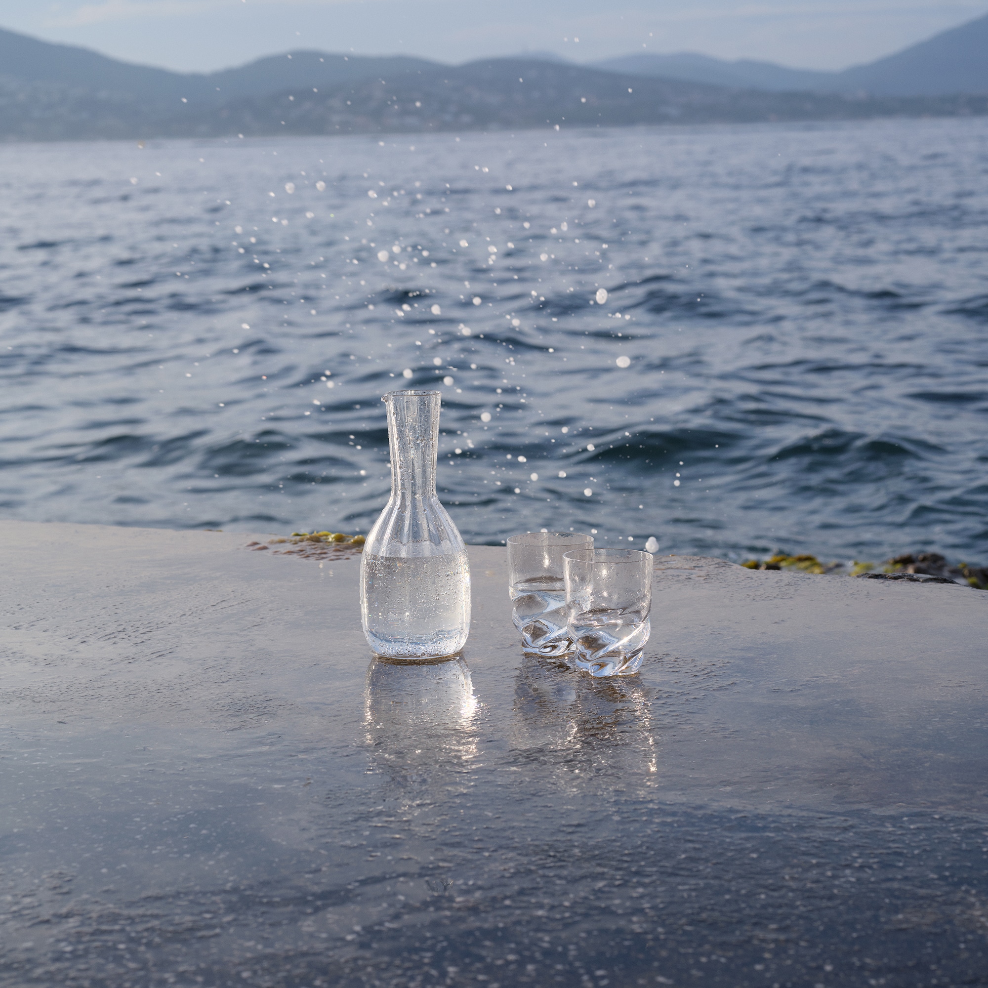  Casa e Arte do Jantar Mesa Posta Conjunto de 2 Copos Twist | Louis Vuitton ® (Zoom no Produto)