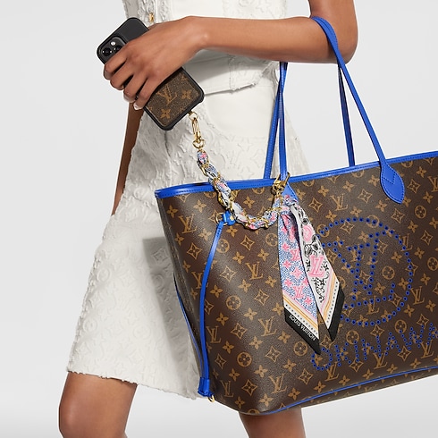 S00 Acessórios Chaveiros e Bag Charms Corrente e Echarpe de Bolsa Souvenir D’Été | Louis Vuitton ® (Zoom no Produto)