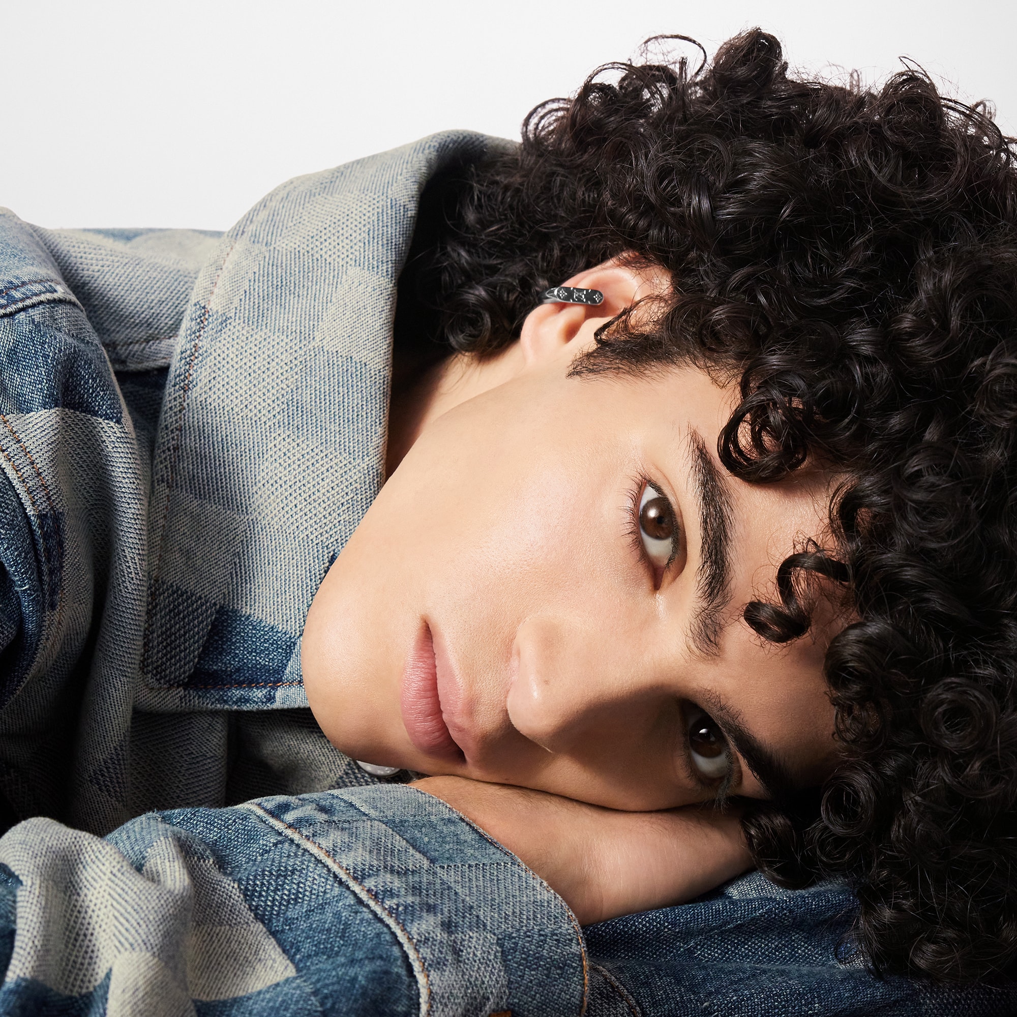 S00 Fashion Jewelry Bijuterias Finas Earcuff Monogram Chain | Louis Vuitton ® (Zoom no Produto)