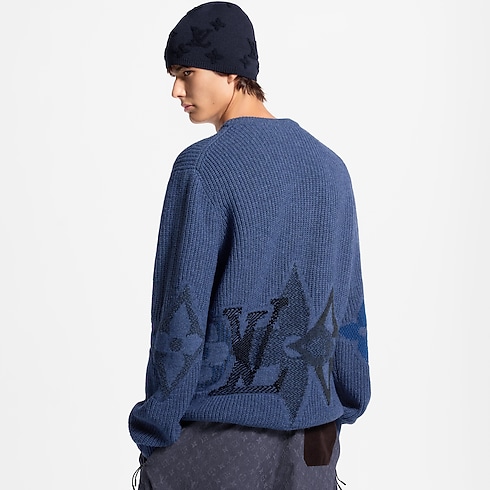 Graphic Crewneck – Vista No Corpo (Detalhe)