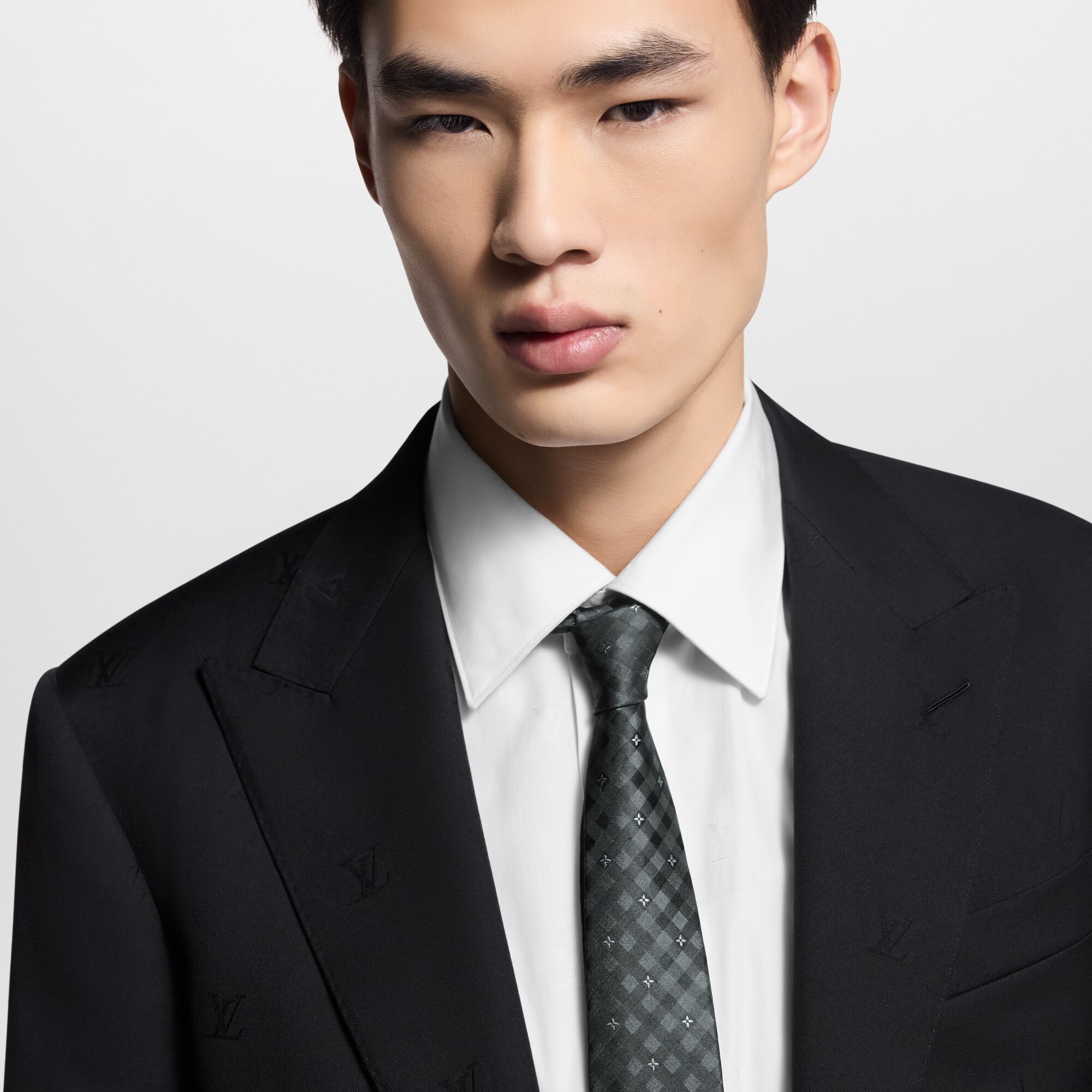 S00 Acessórios Gravatas e Lenços de Bolso Gravata Flowers Check | Louis Vuitton ® (Zoom no Produto)